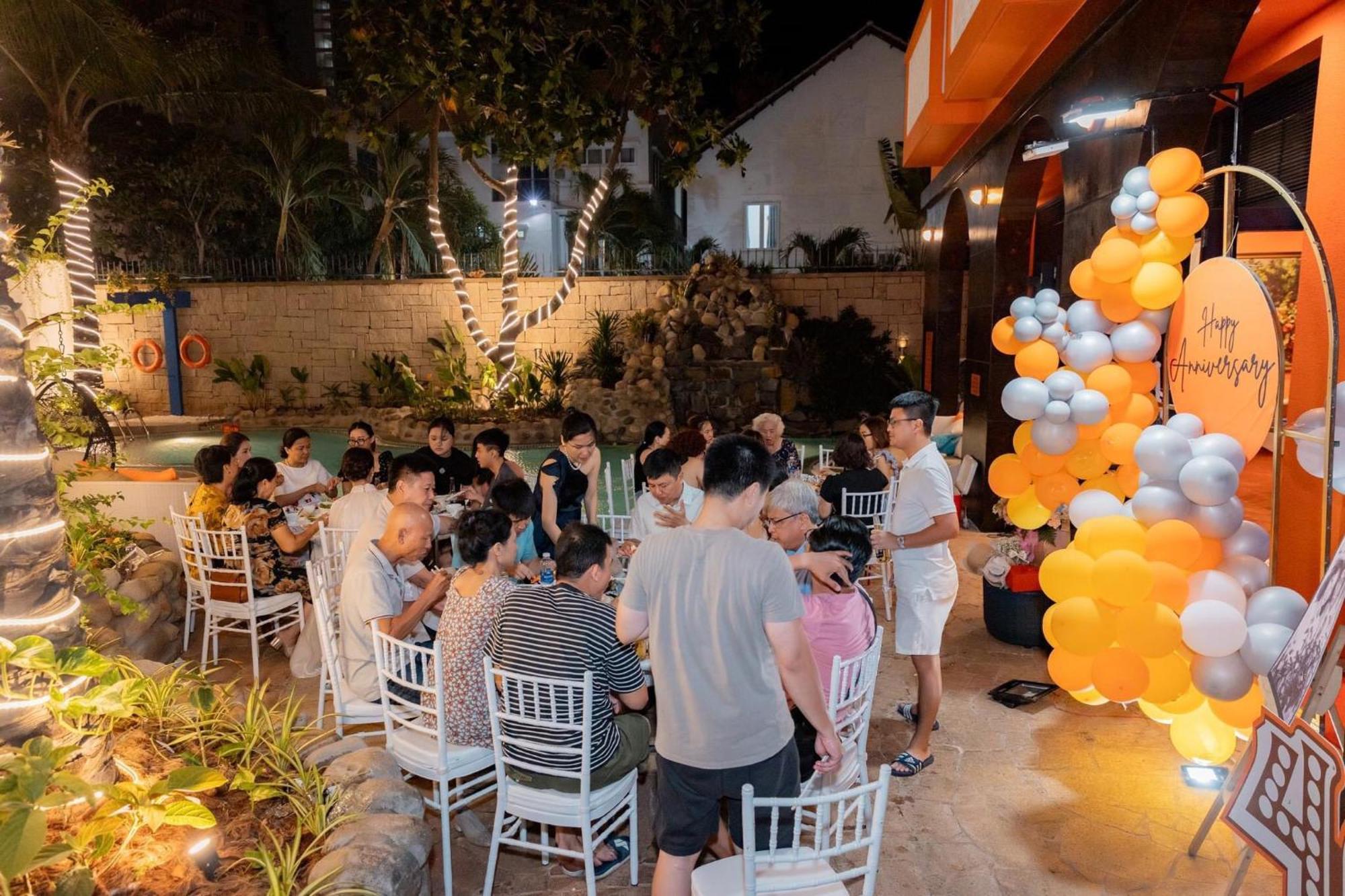 Orangeblue Near Pool Free Vietnam * Vung Tau