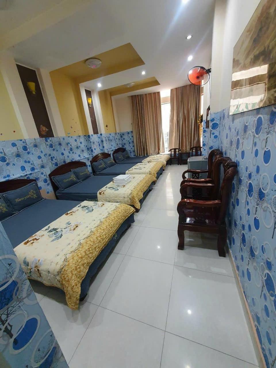 Hotel Nhat Minh *