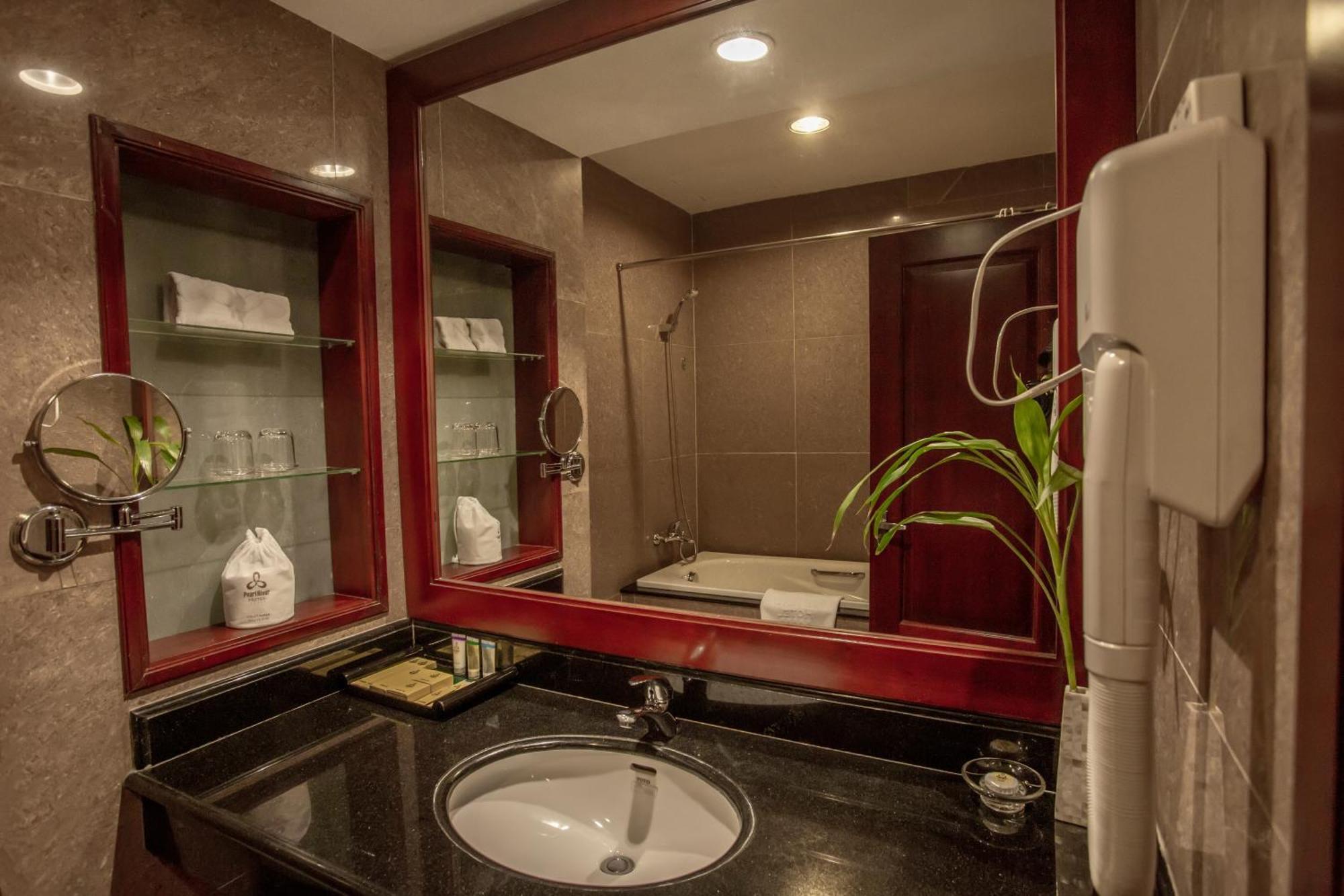 Pearl River 5*