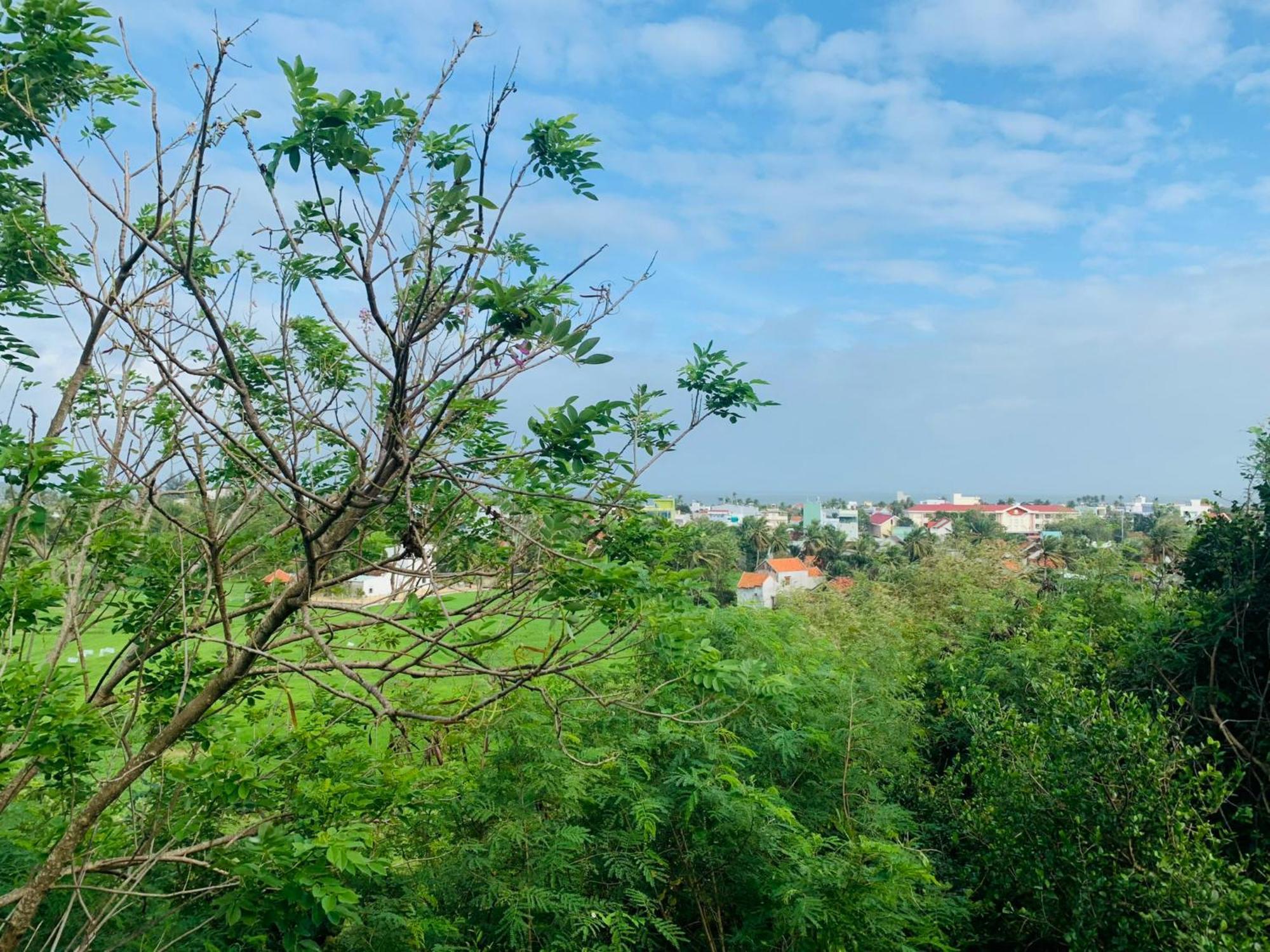 Nui Thom Tuy Hoa