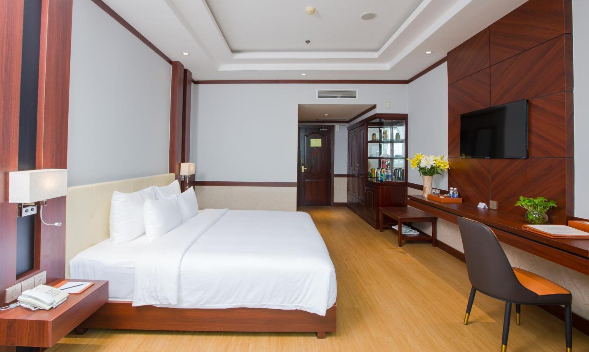 Hotel Phat Riverside