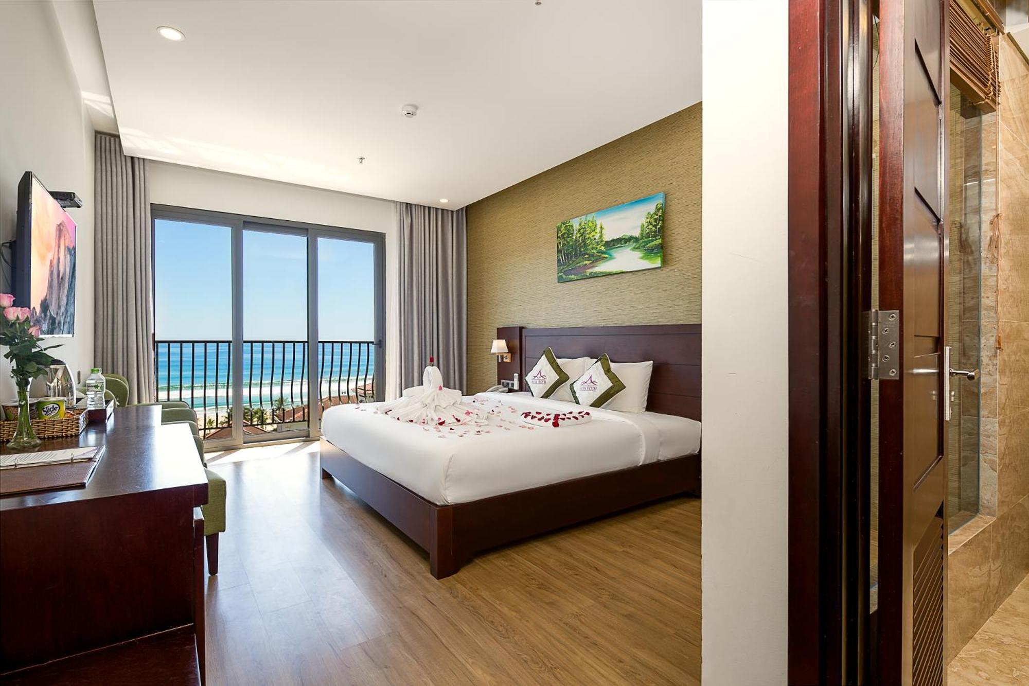 Hotel Alani Sea View 4*