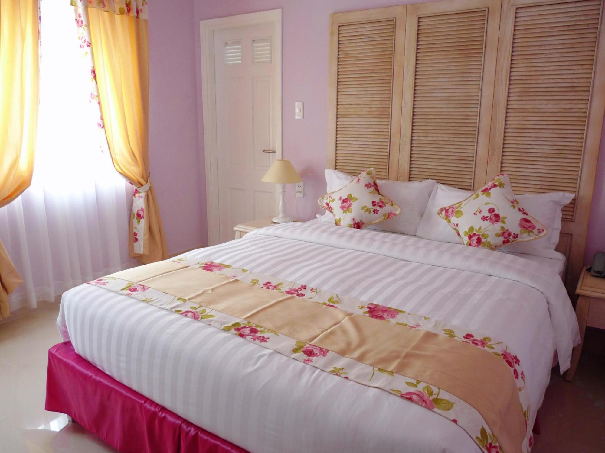 L'odéon Phu My Hung 3* TP. Hồ Chí Minh