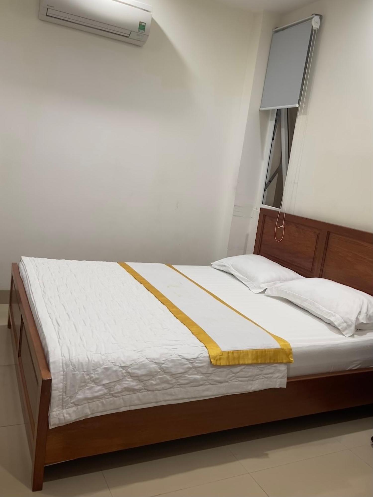 Hang Nga Luxury Hotel *
