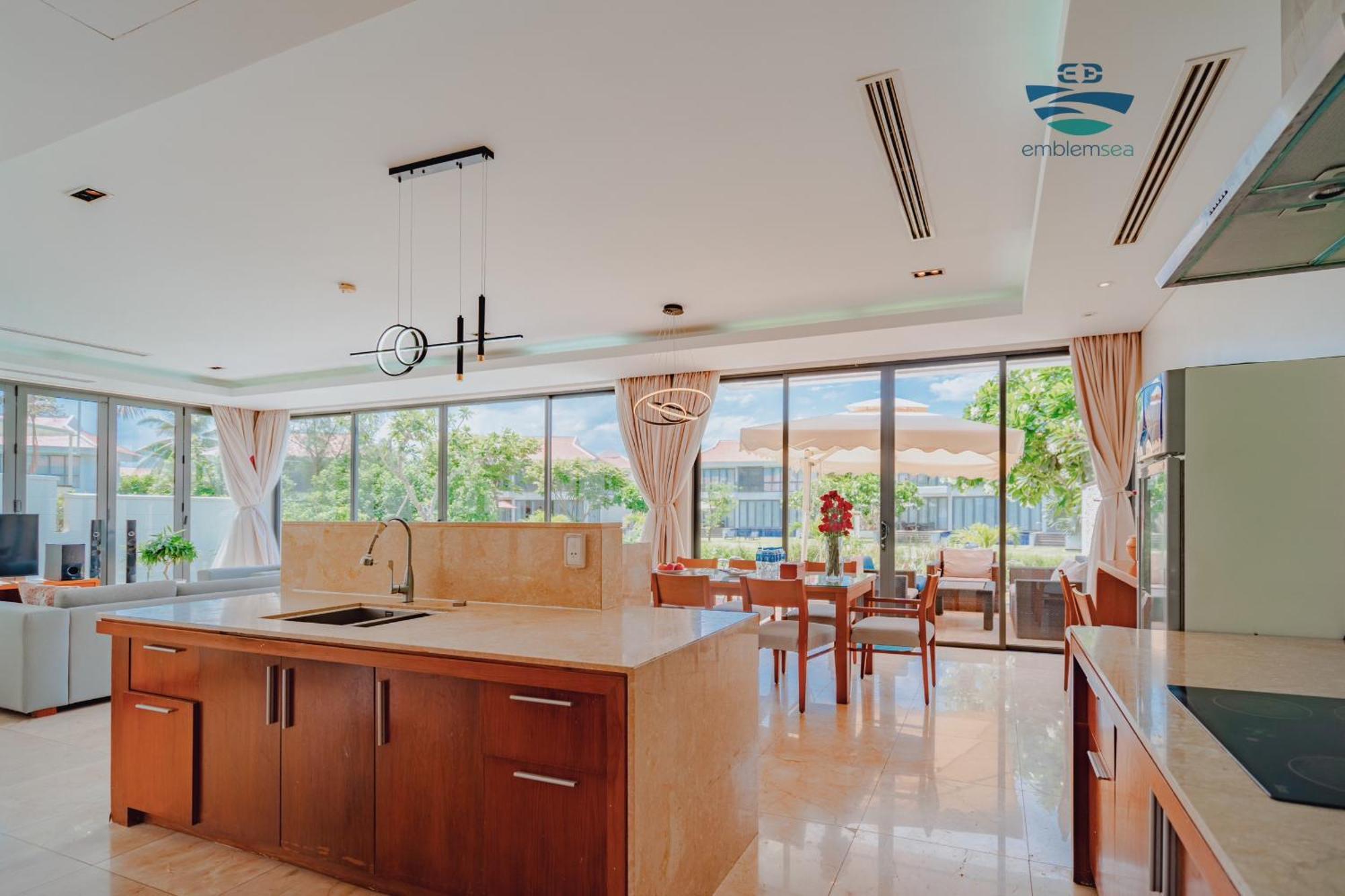 Biệt thự Emblem Sea 4 Bedroom *