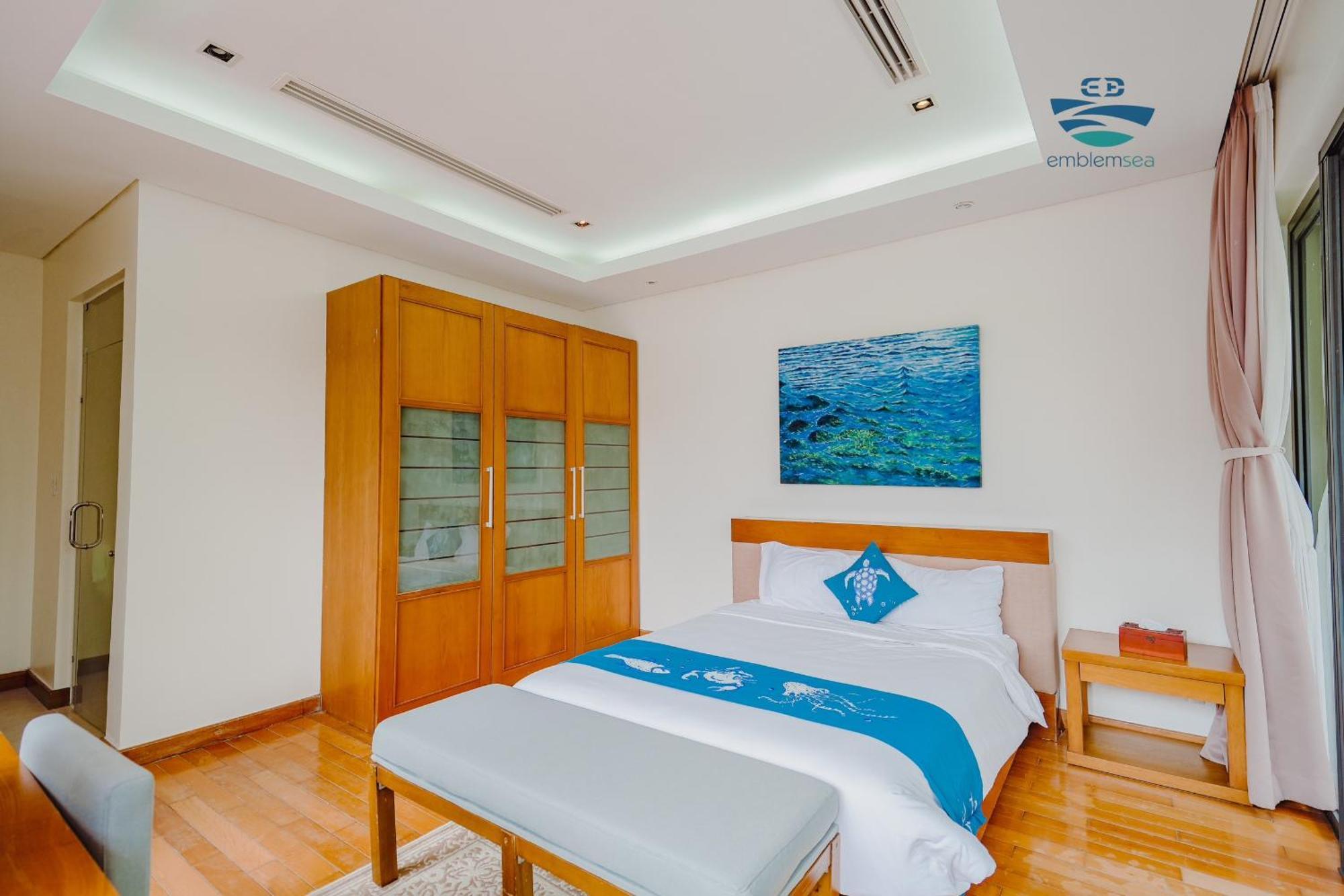 Emblem Sea 4 Bedroom Biệt thự *