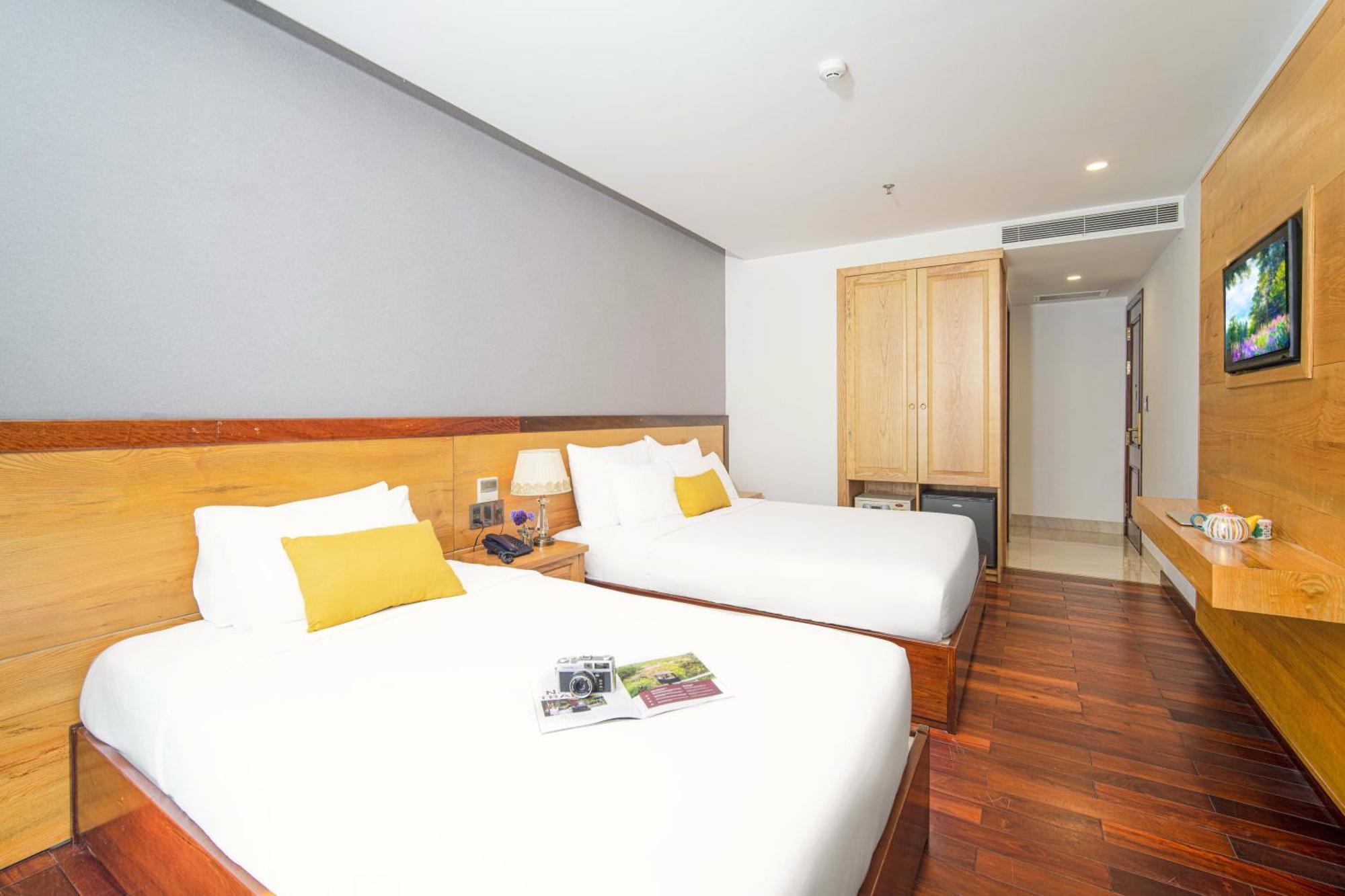 Sunny Ocean & Hotel Da Nang