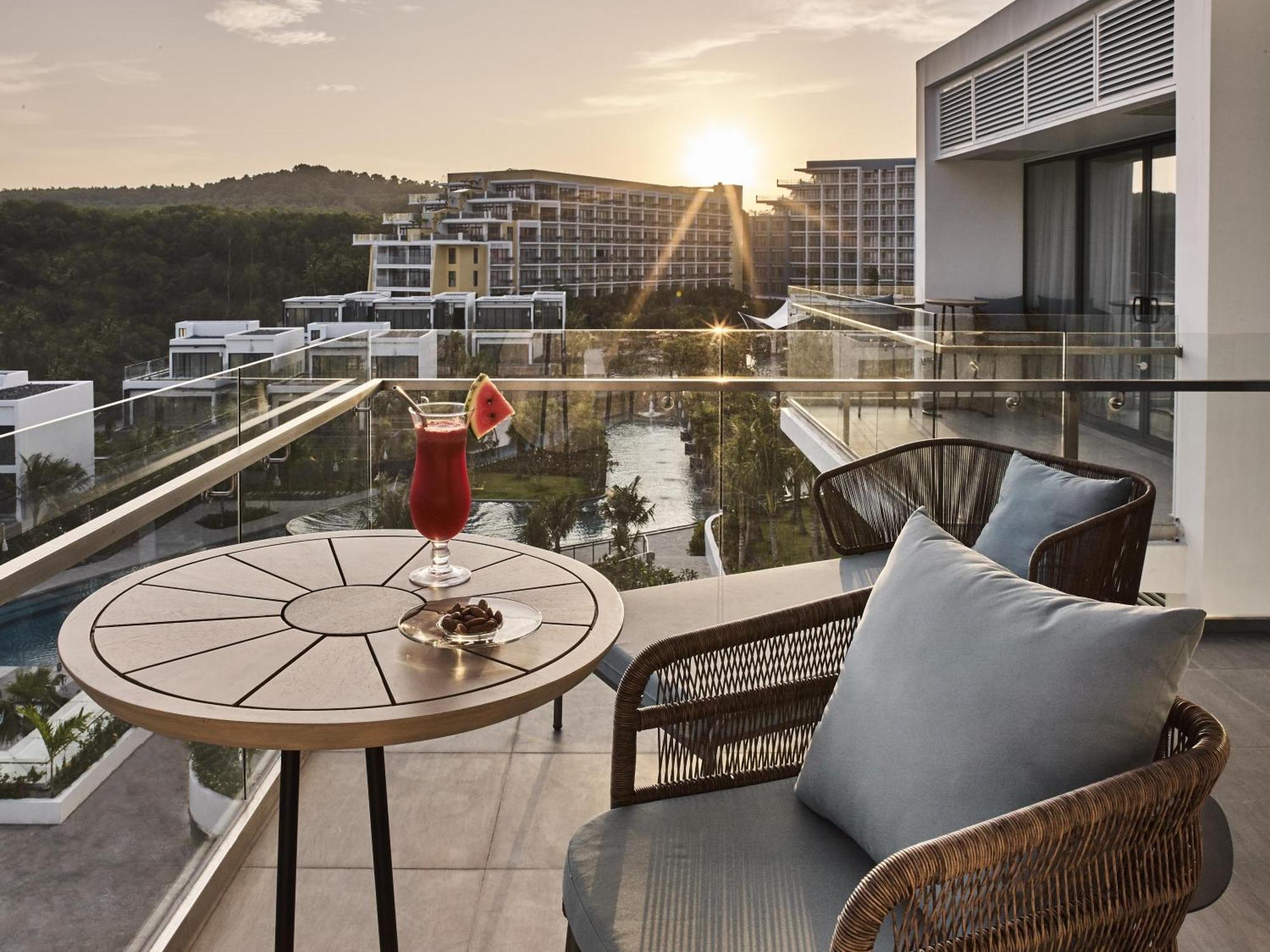 Premier Residences Emerald Bay Managed By Accor Resort 5*