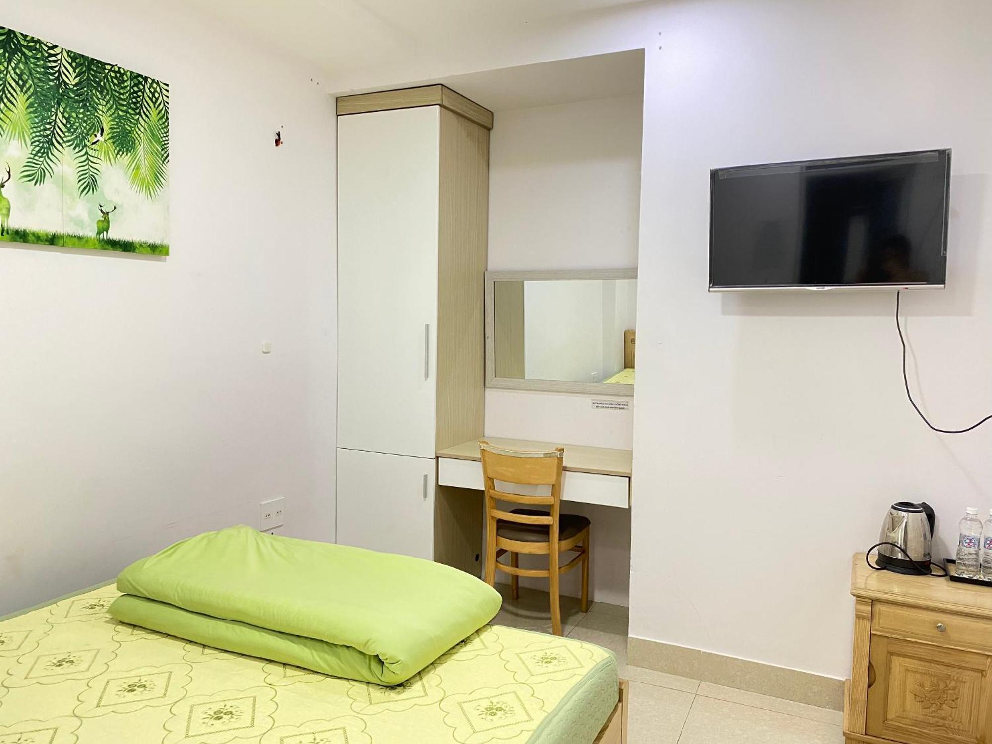 Hotel Daisy House