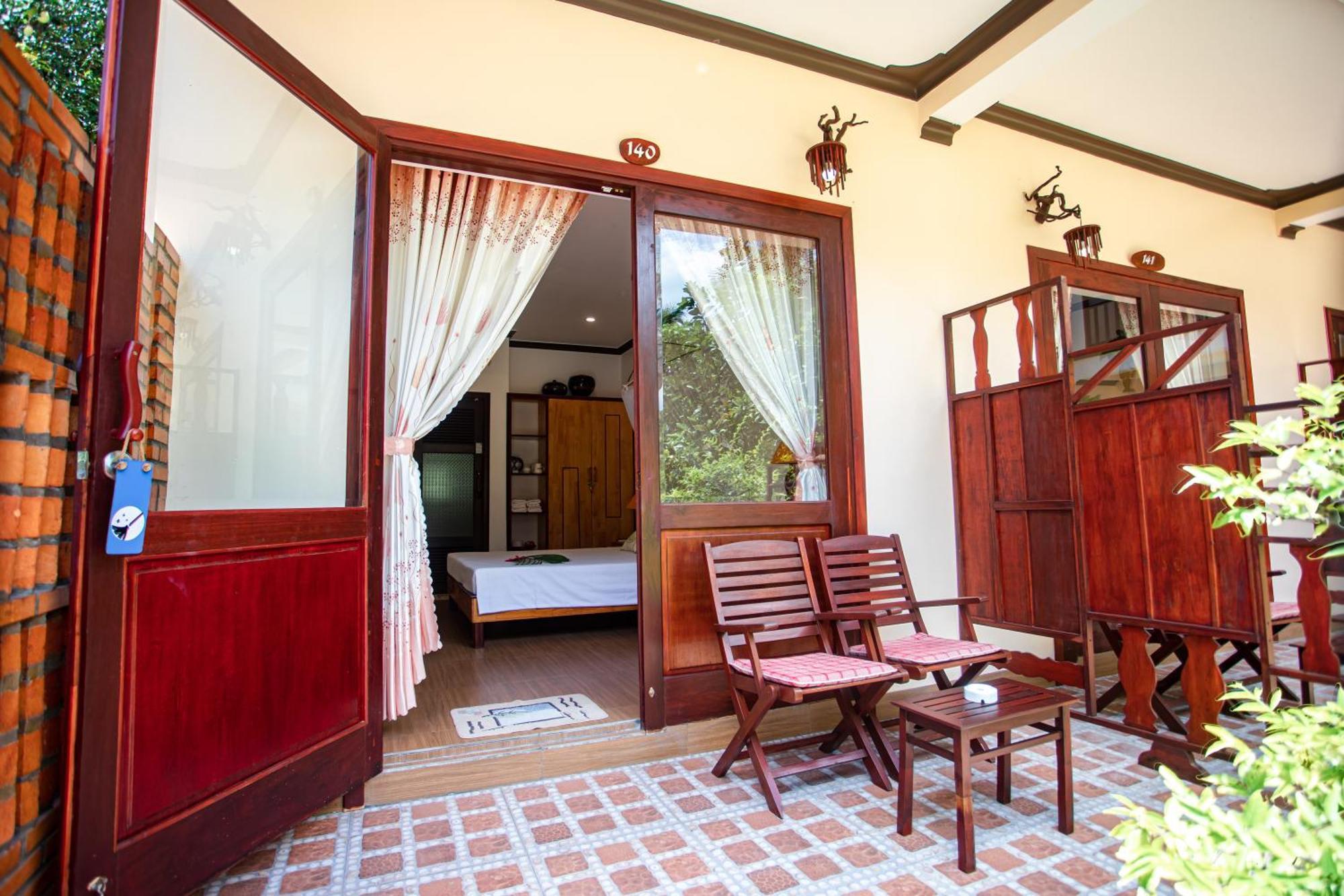 Khu nghỉ mát Bao Quynh 3*