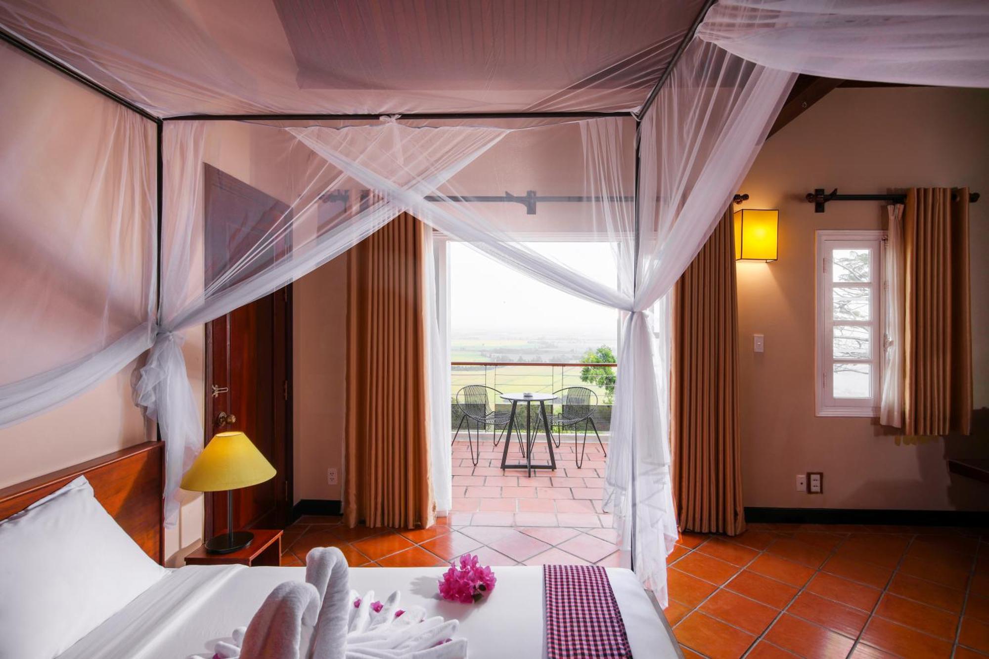 Resort Victoria Nui Sam Chau Doc