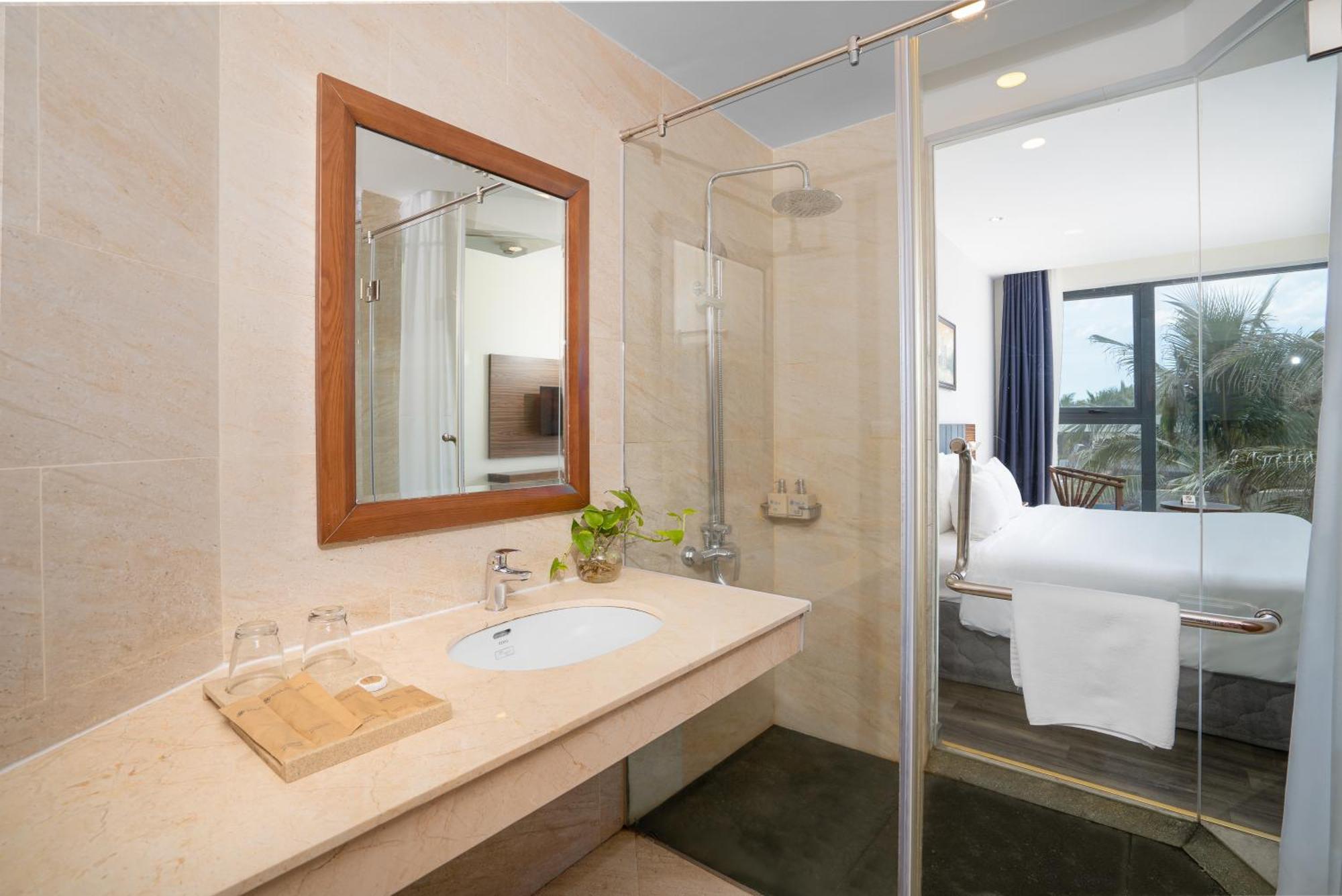 Sala Hotel 4*