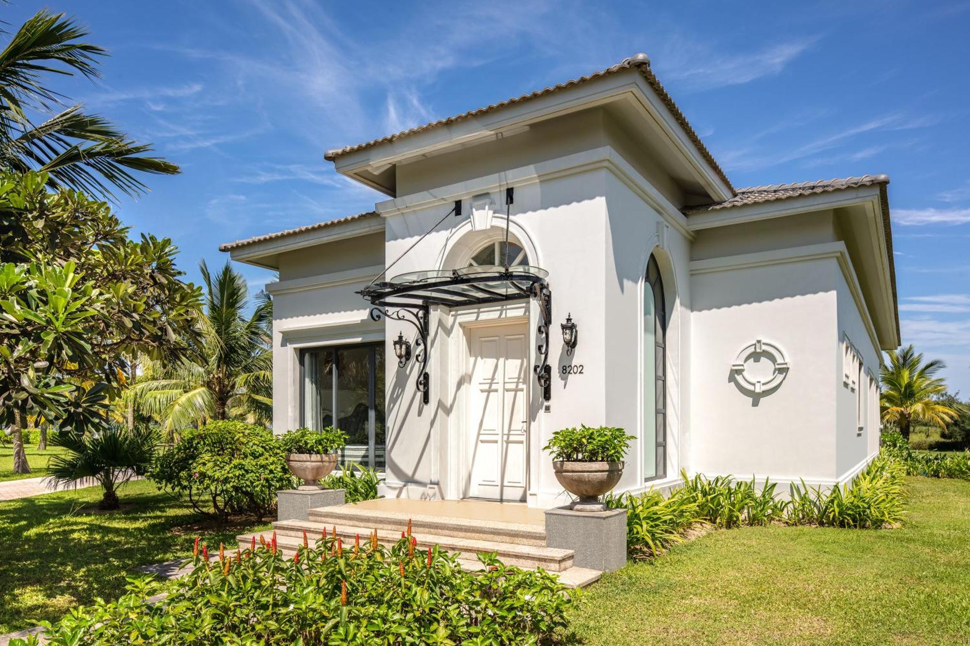 Biệt thự Dưỡng Bãi Biển Melia Vinpearl Cửa Sót *