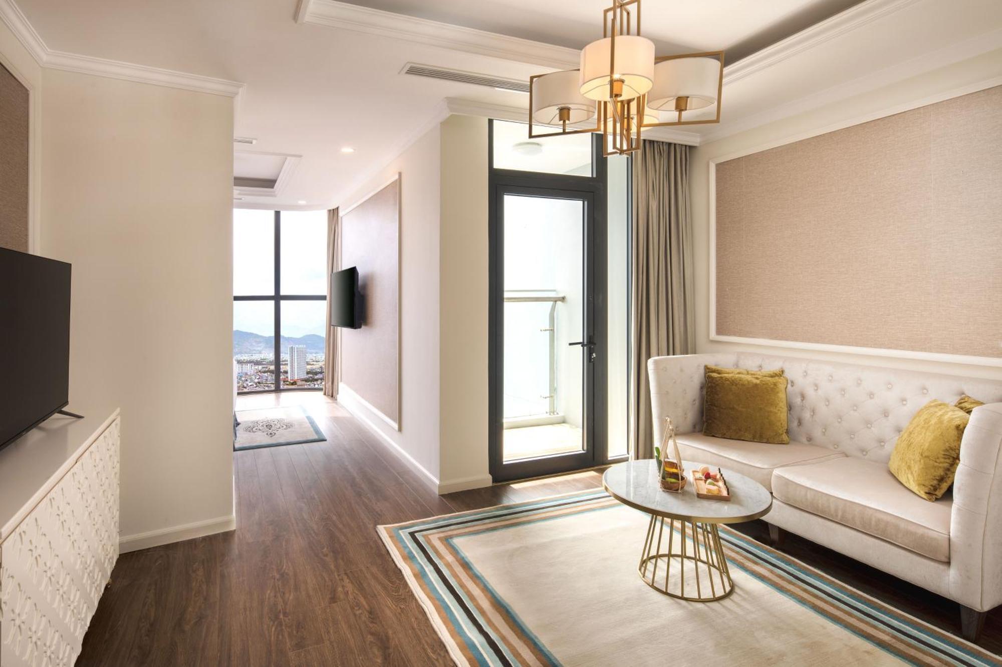 Melia Vinpearl Riverfront