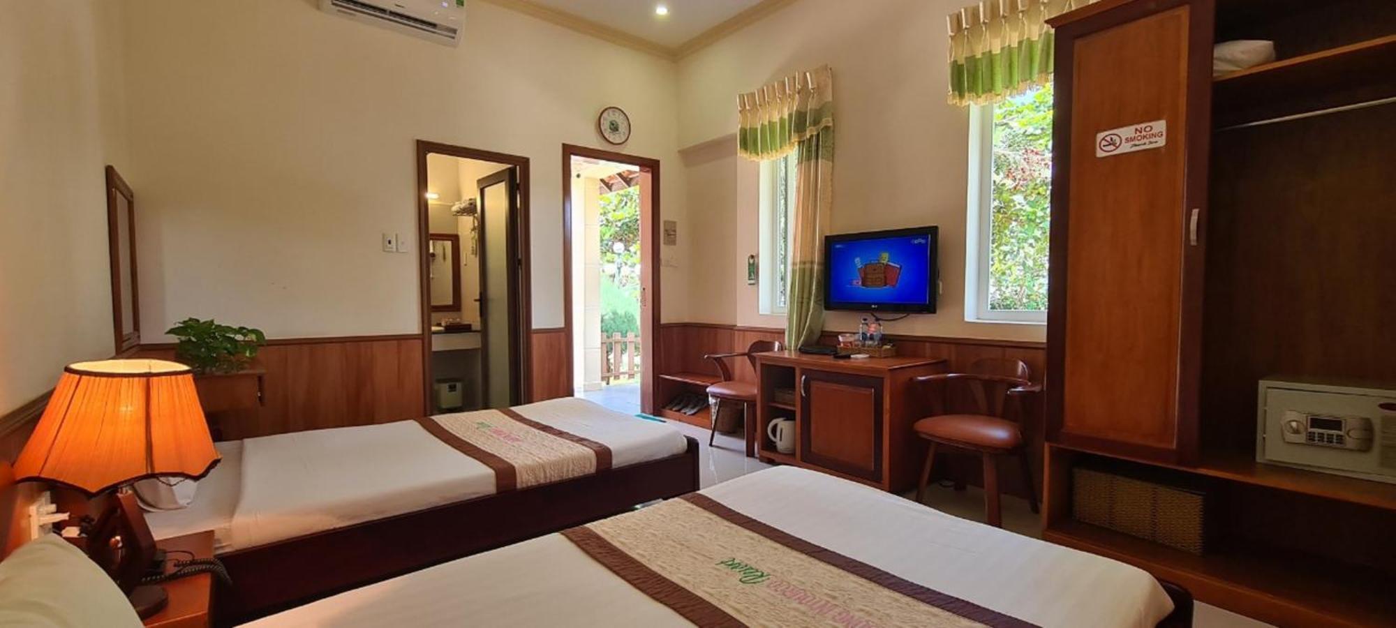 Duong Intourco Resort, Resort 3*