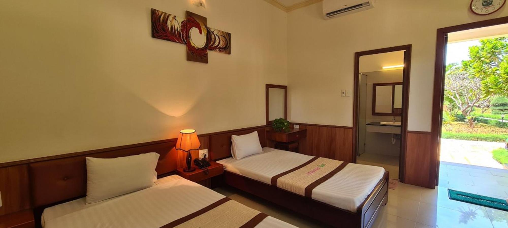 Duong Intourco Resort, 3*