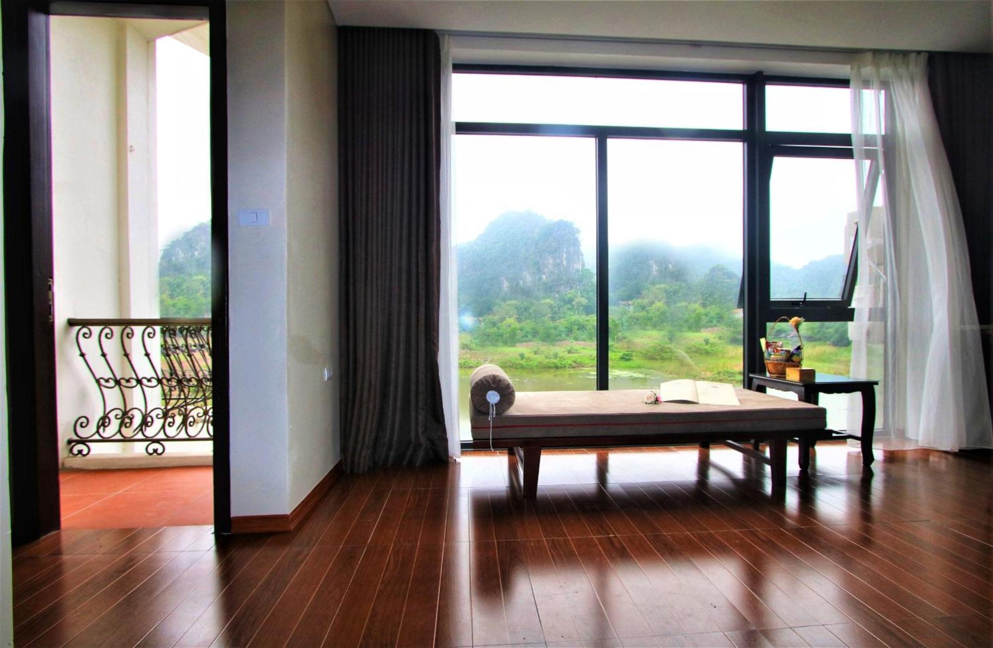 Tam Coc La Montagne &
