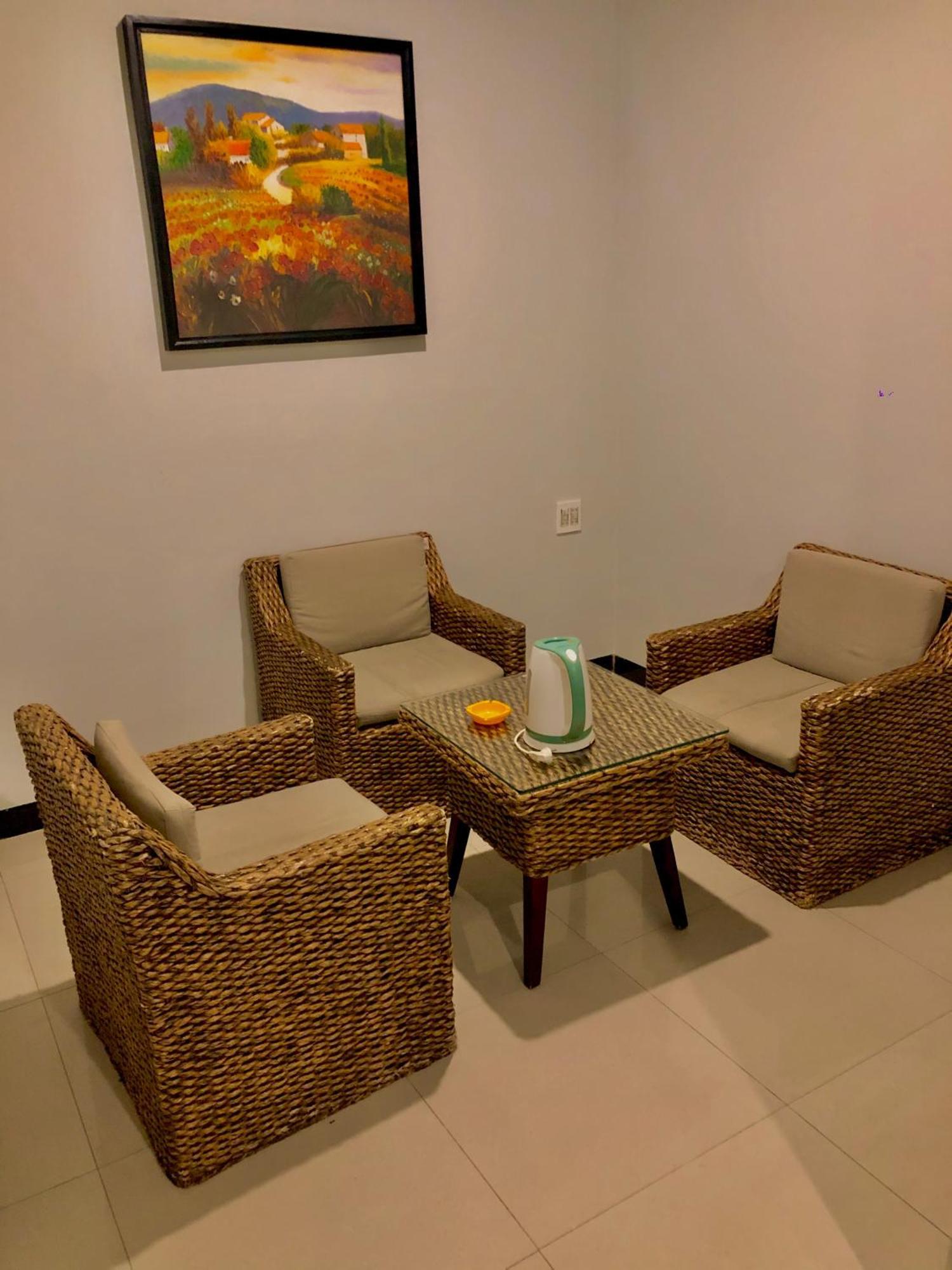 Hills Bliss 3*