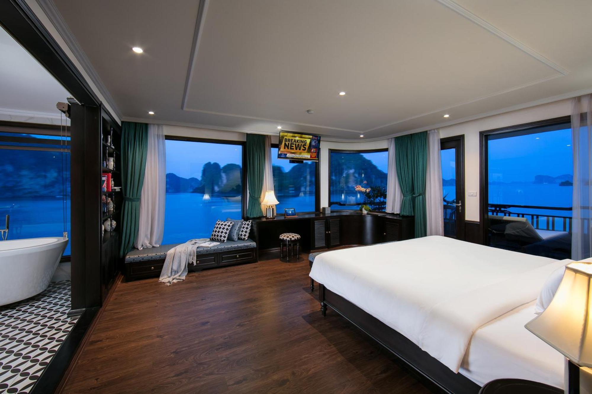Genesis Luxury Regal Cruises 5* Ha Long
