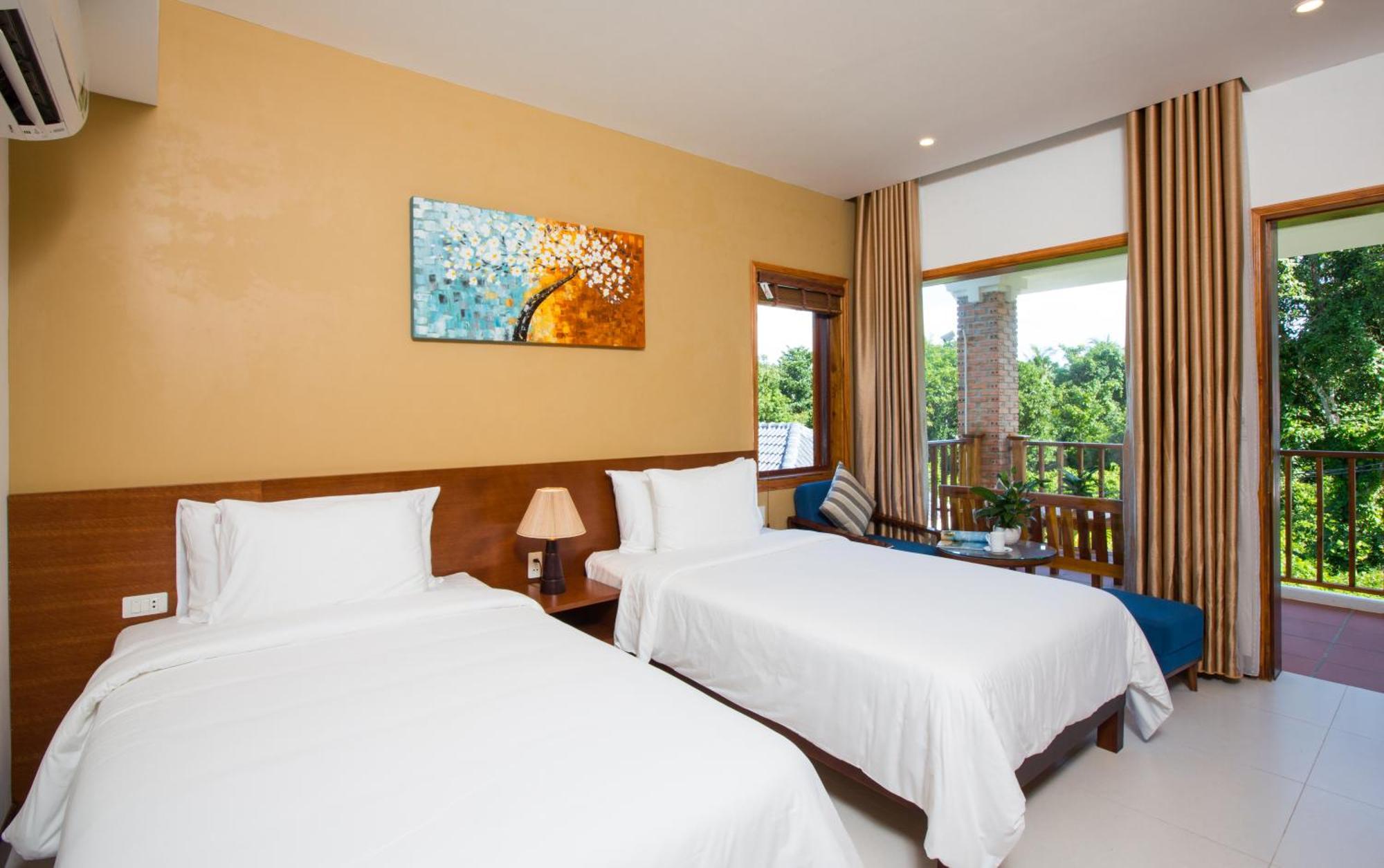 Resort Nadine & 4*