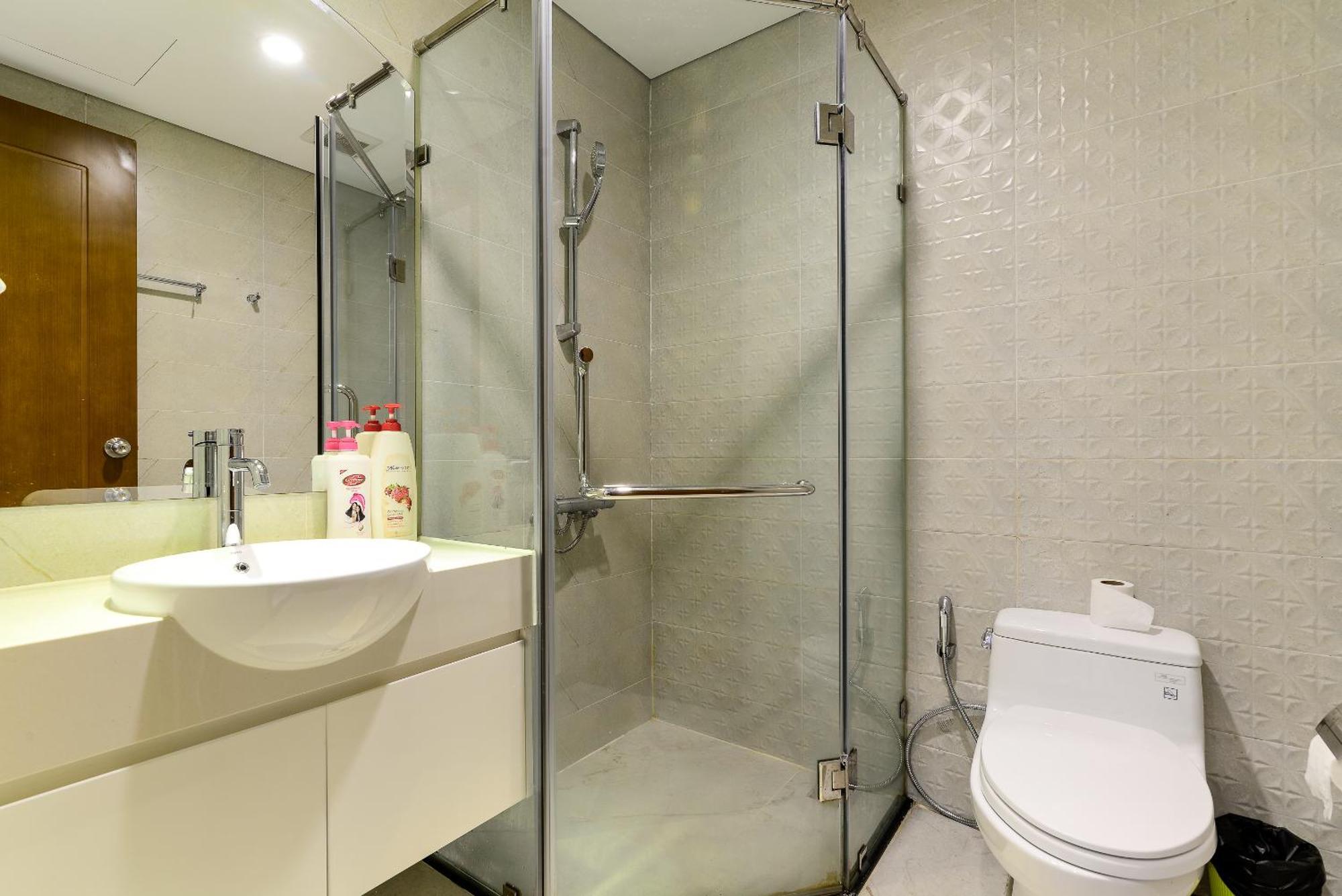 Khách sạn hẻo lánh Vinhomes
