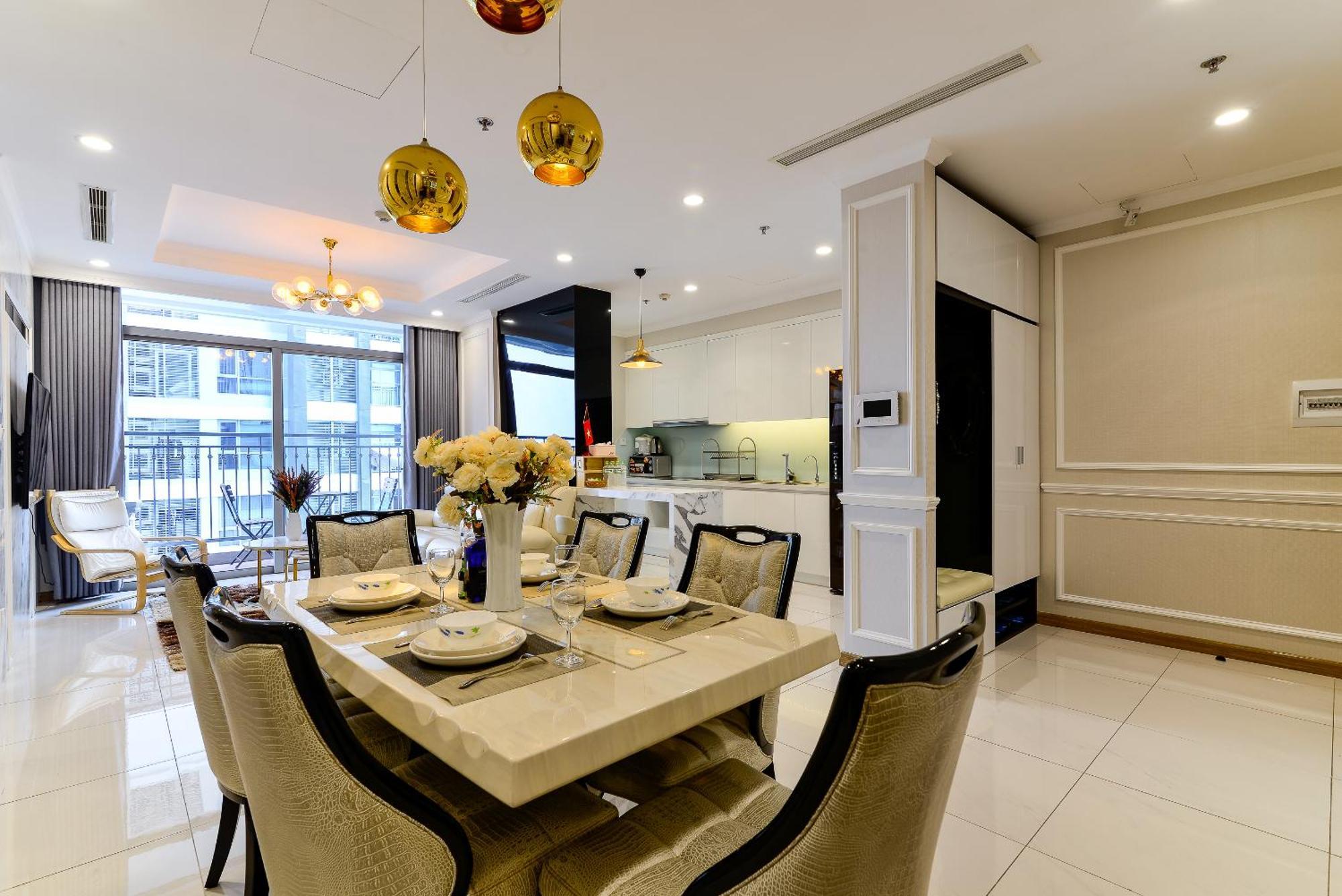 Khách sạn hẻo lánh Vinhomes 4*
