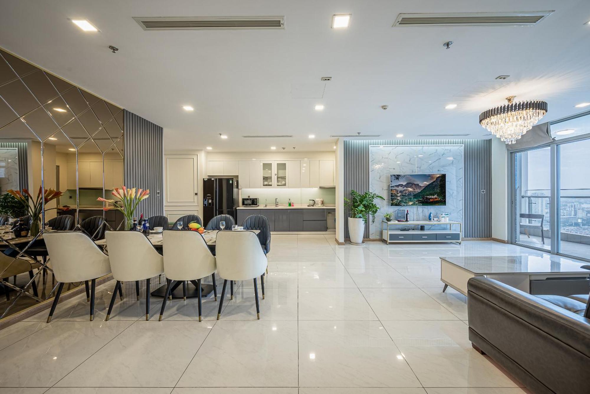 Vinhomes 4*