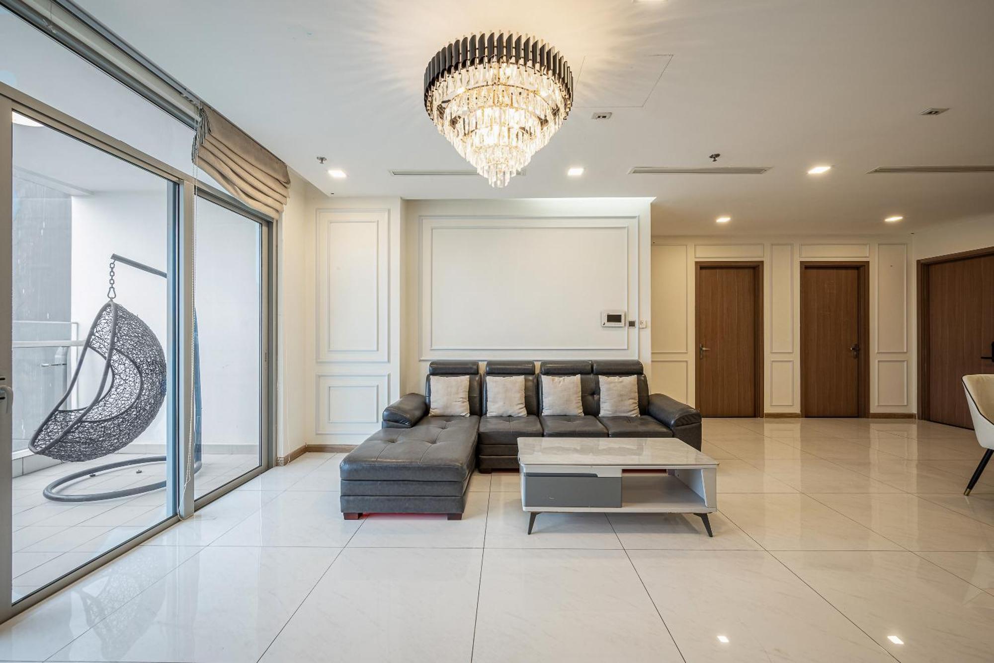 Khách sạn hẻo lánh Vinhomes 4*