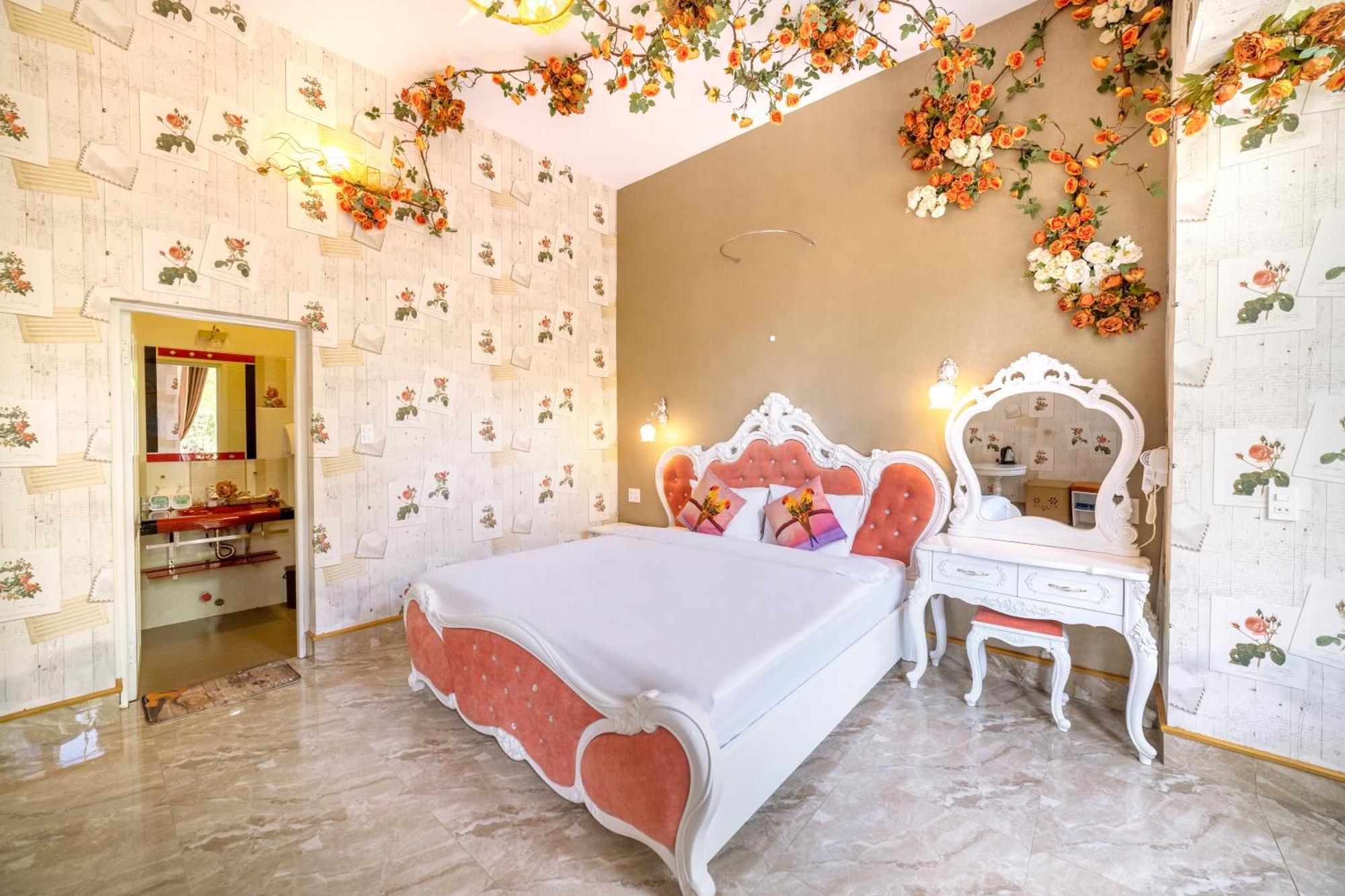 Resort Dream Flower