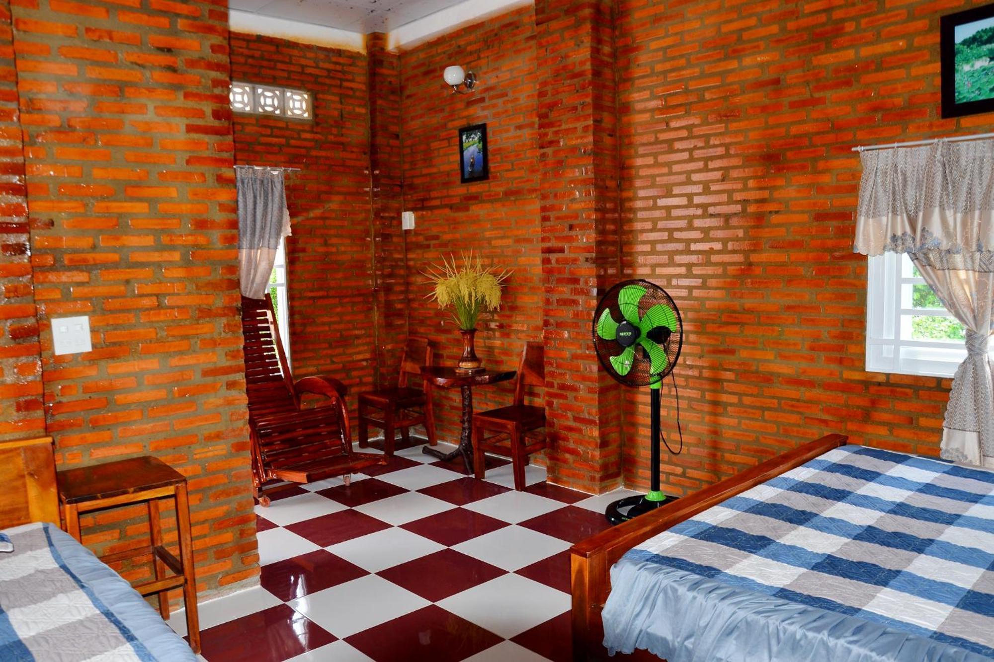 Bosa - Mekong Riverside Homestay