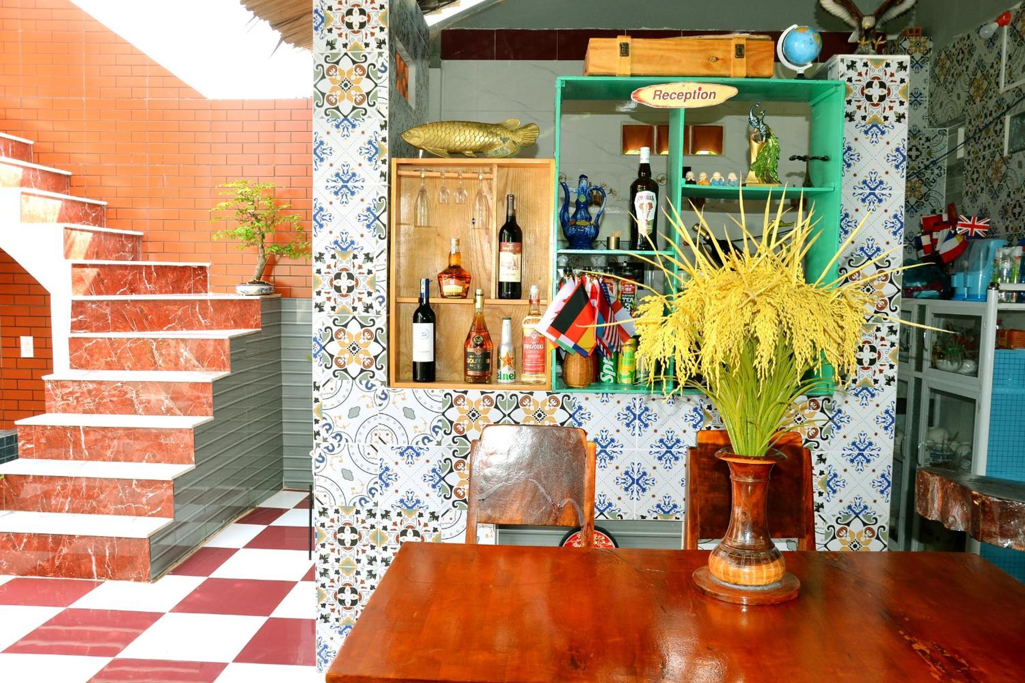 Bosa - Mekong Riverside Homestay *