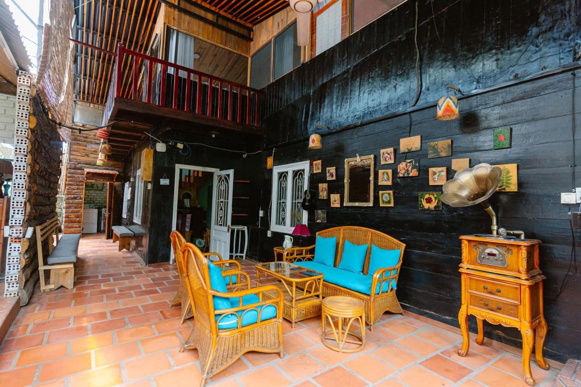 lều Hoàng Gia Trang, The Rustic Garden *