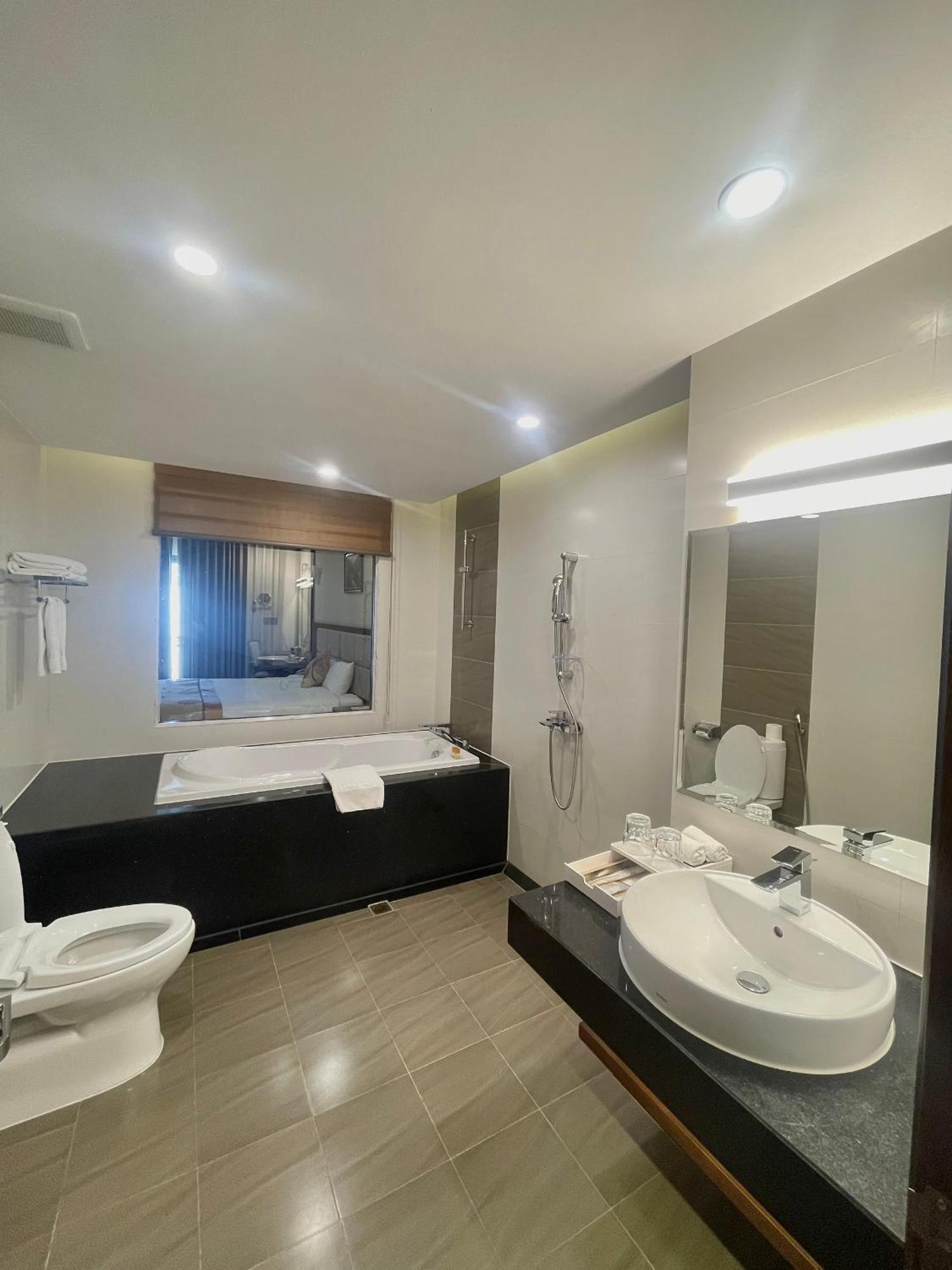 Duc Huy Grand Hotel Lao Cai