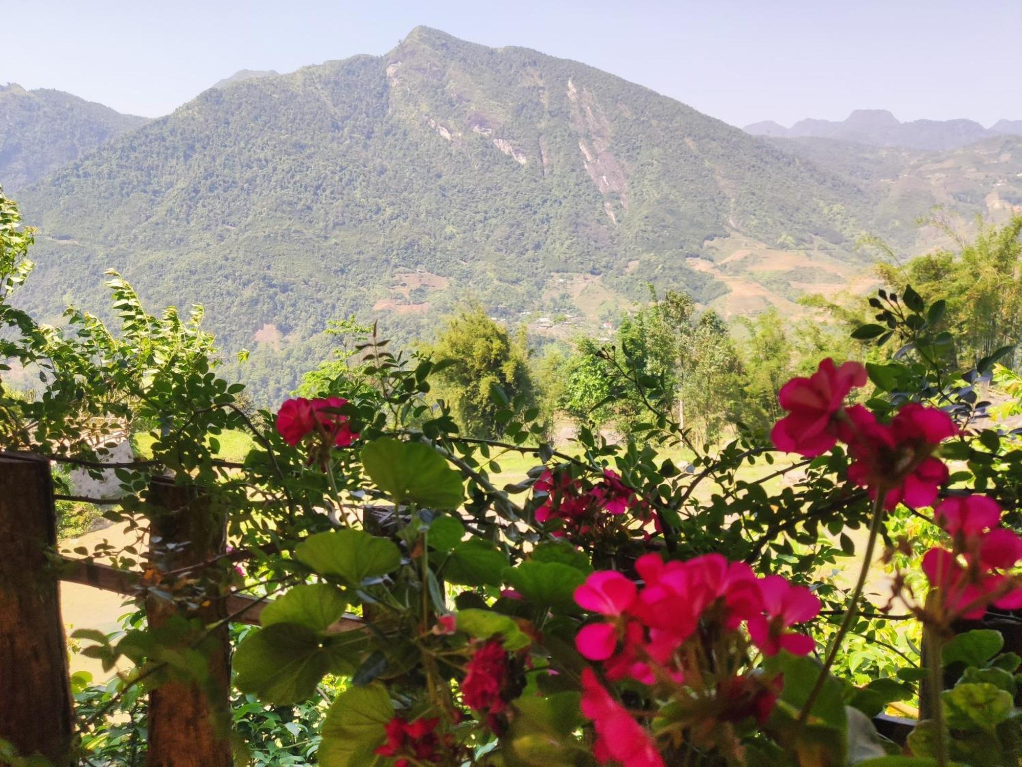 Khen Mong Nature Lodge