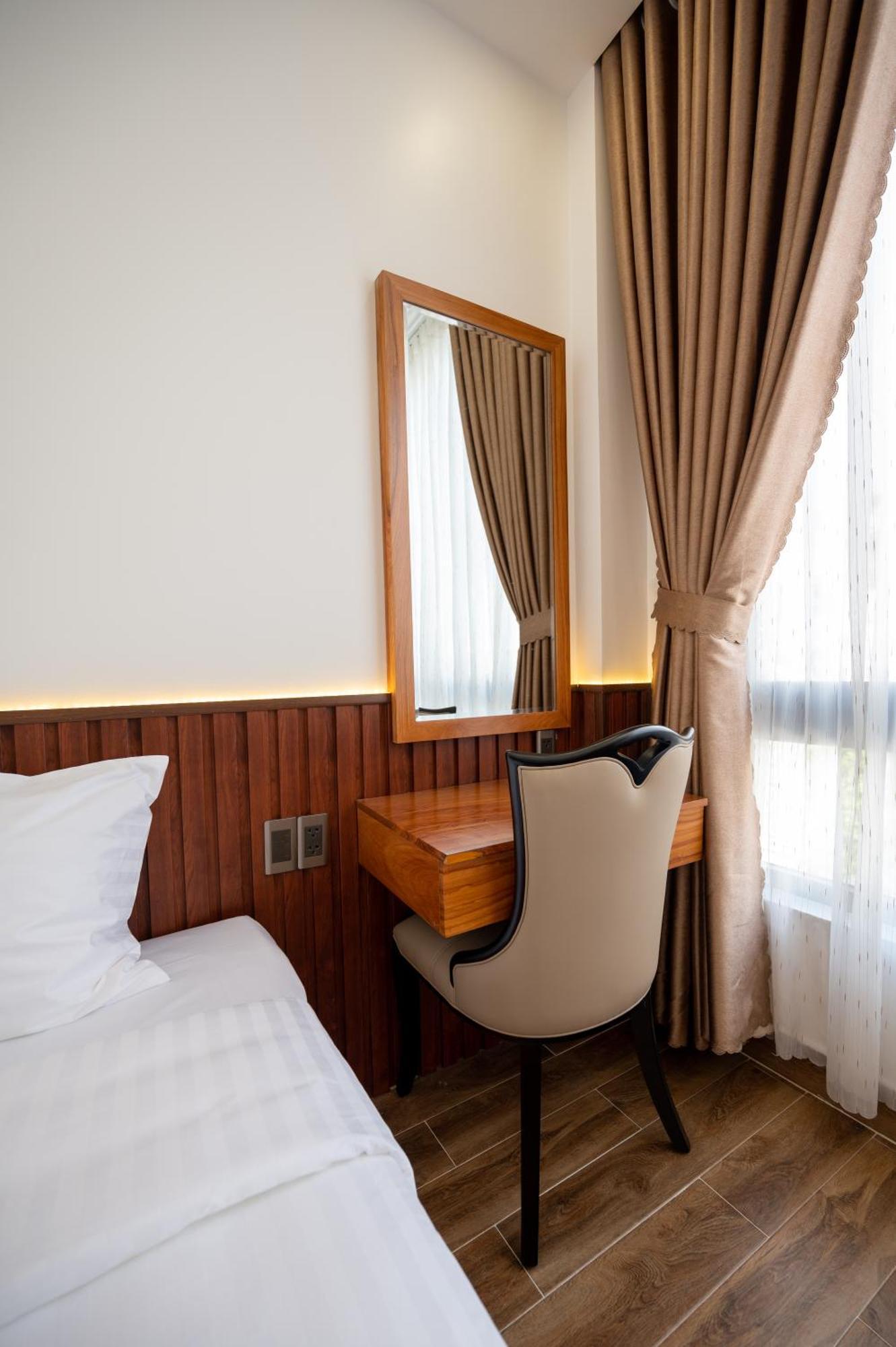 La Fleur Premium Aparthotel 4*