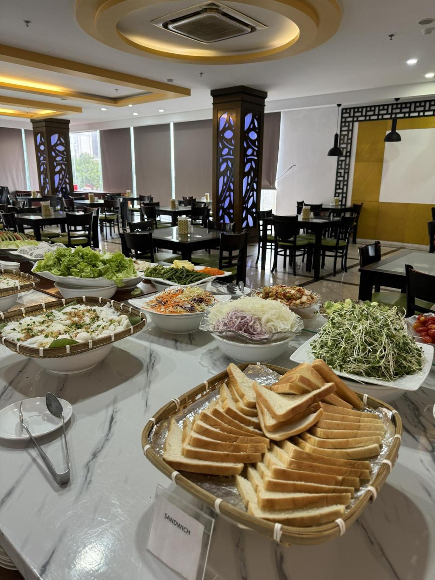 Happy Light 4* Nha Trang