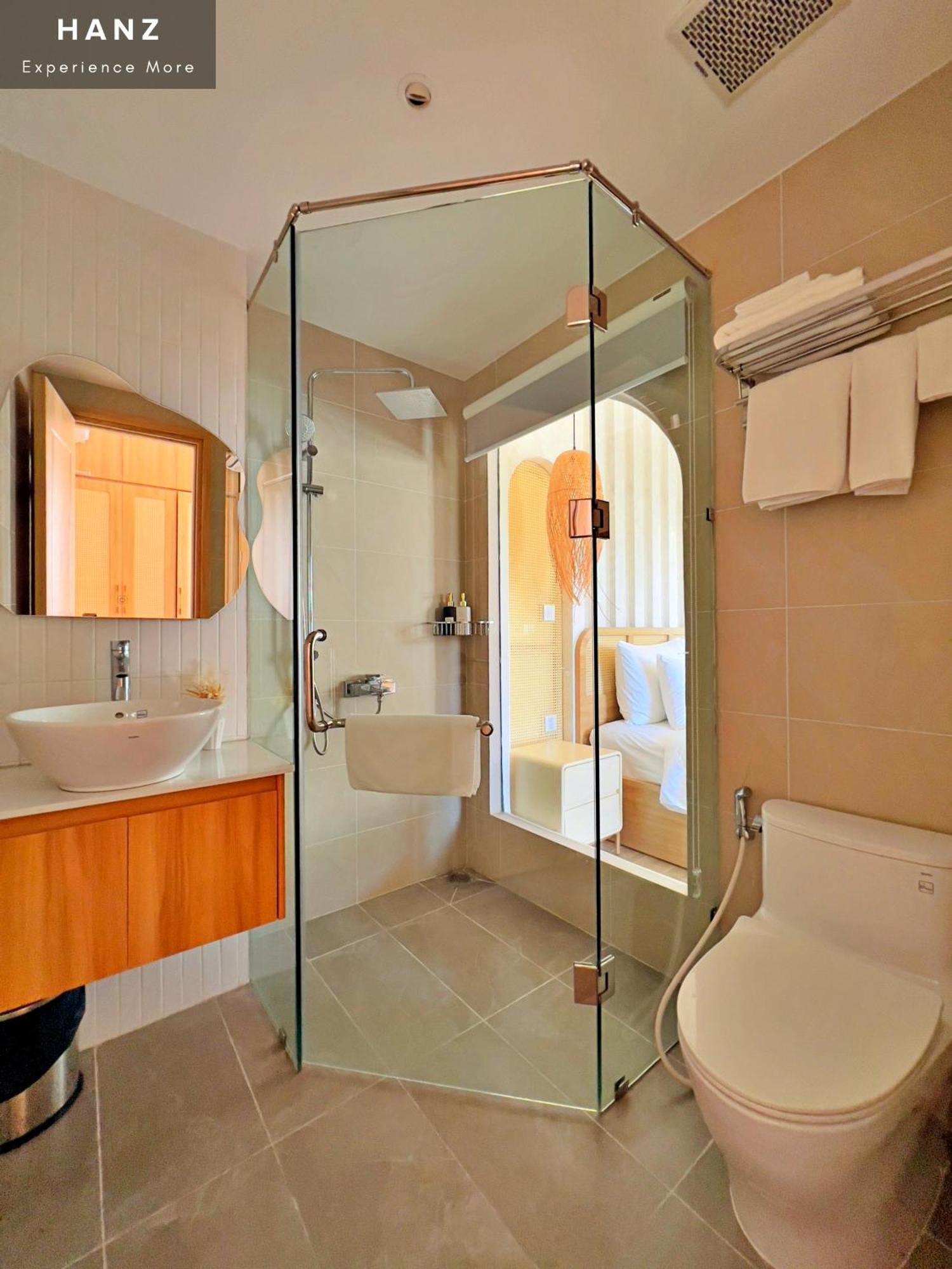 Hotel Hanz Lagoon Sunset Escape 4*