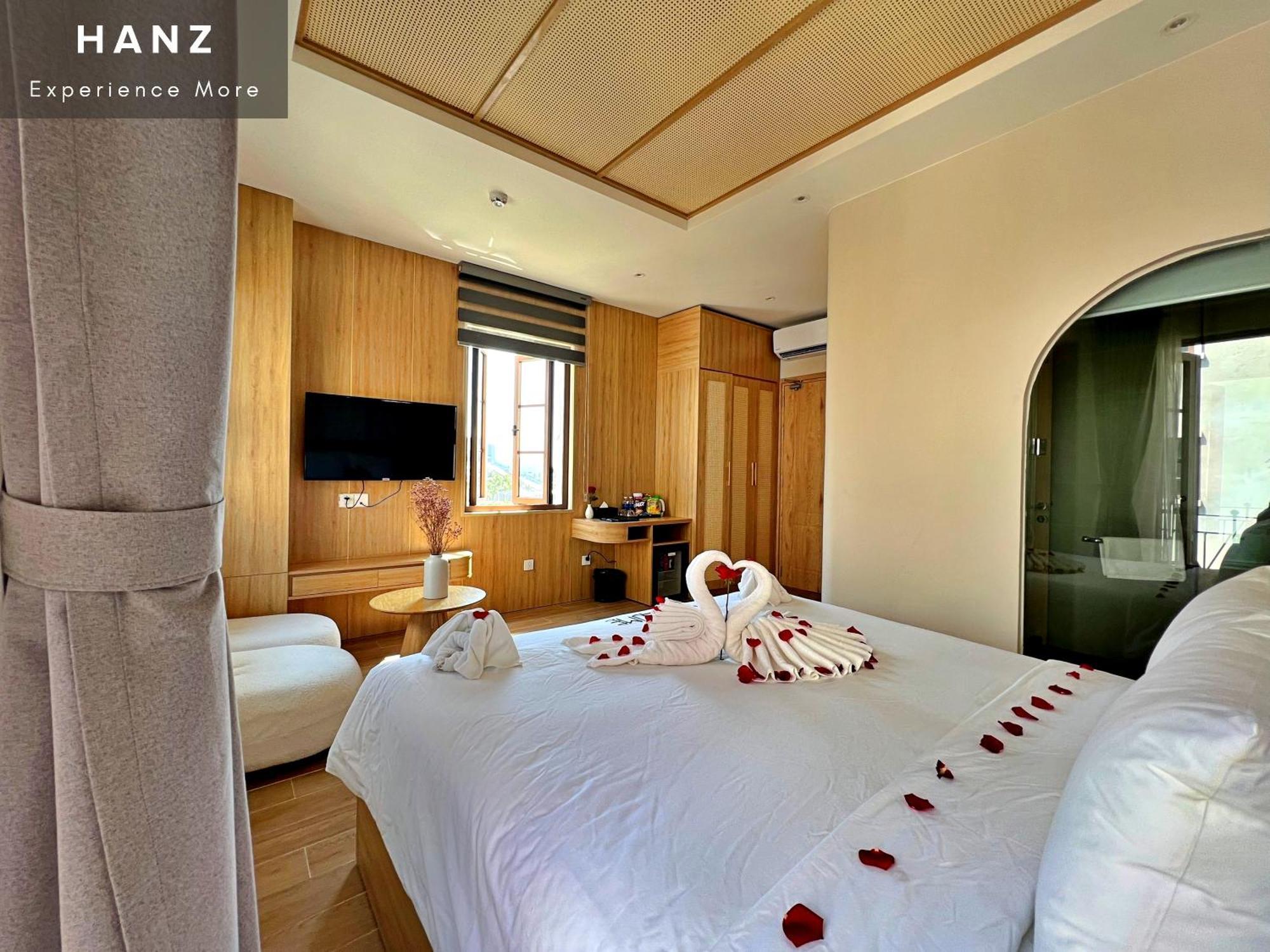 Hanz Lagoon Sunset Escape Phu Quoc