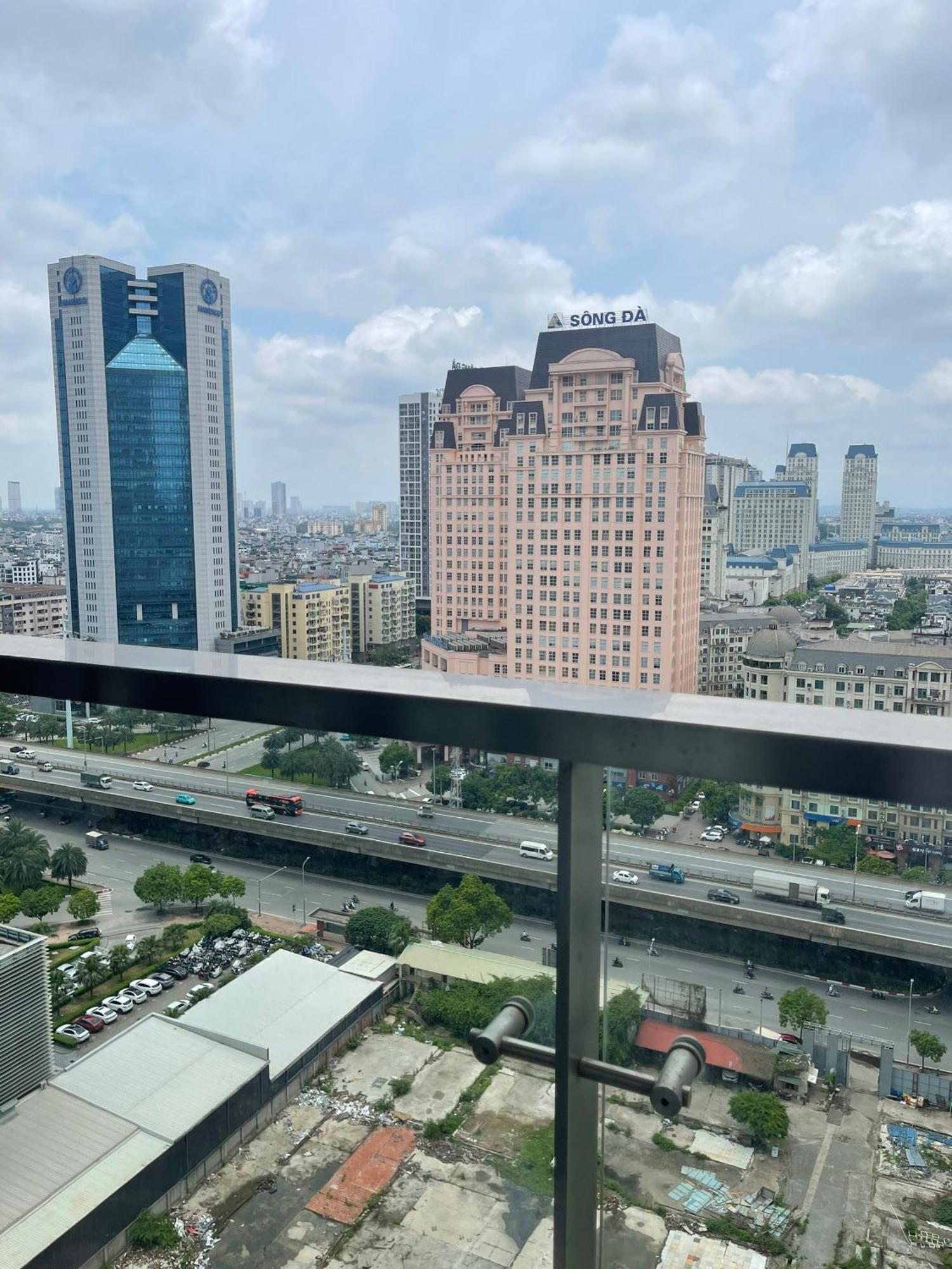 - Vinhomes Skylake - Luxury Services - Galaxyhouse Hanoi