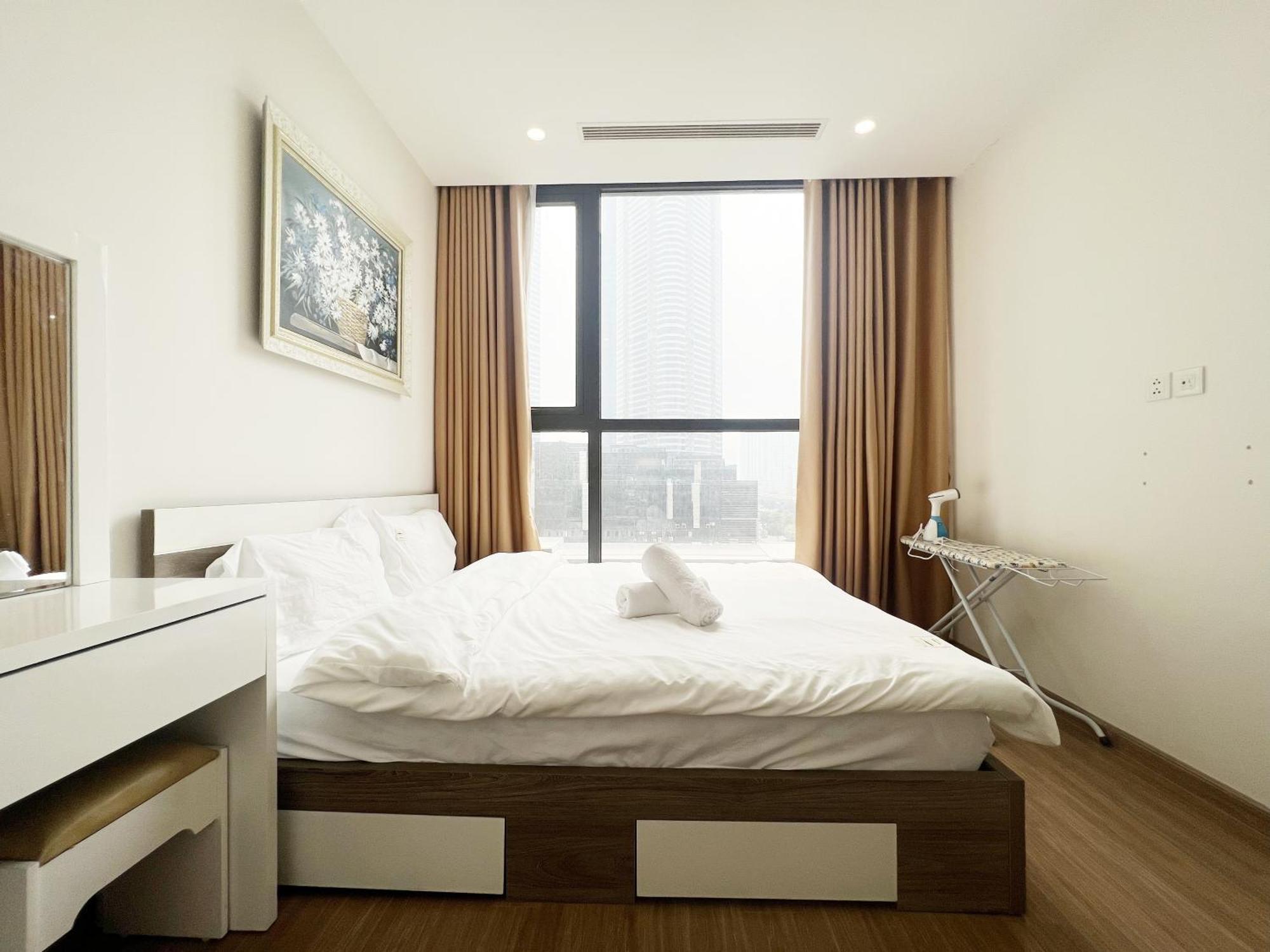 Luxury Vinhomes Skylake Apartment *
