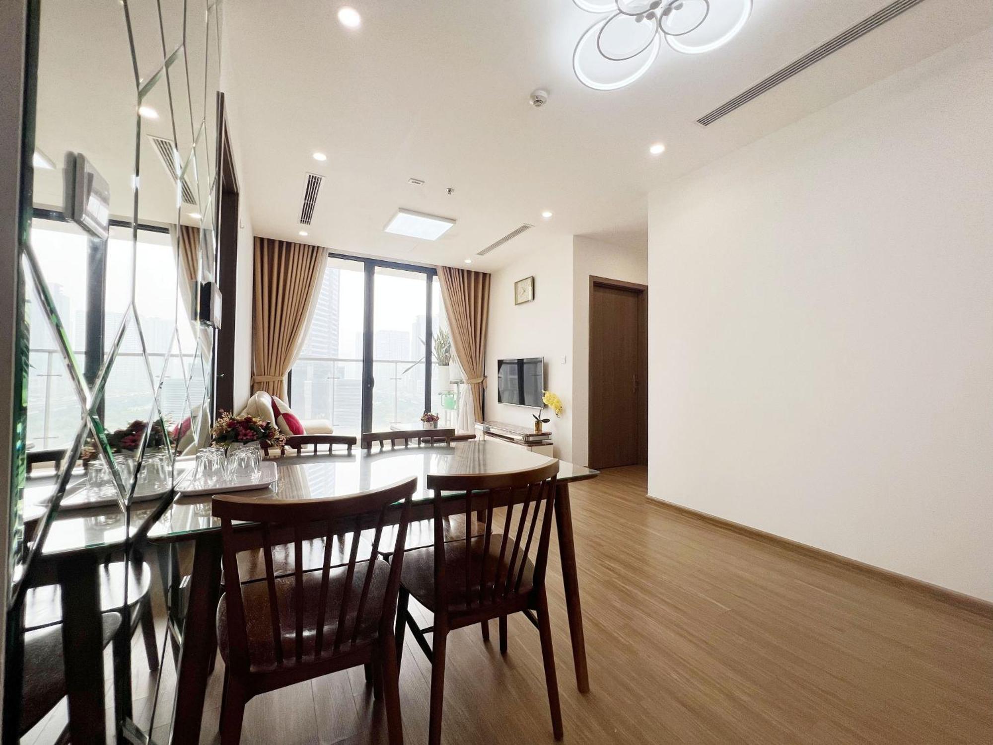 Apartment Luxury Vinhomes Skylake *