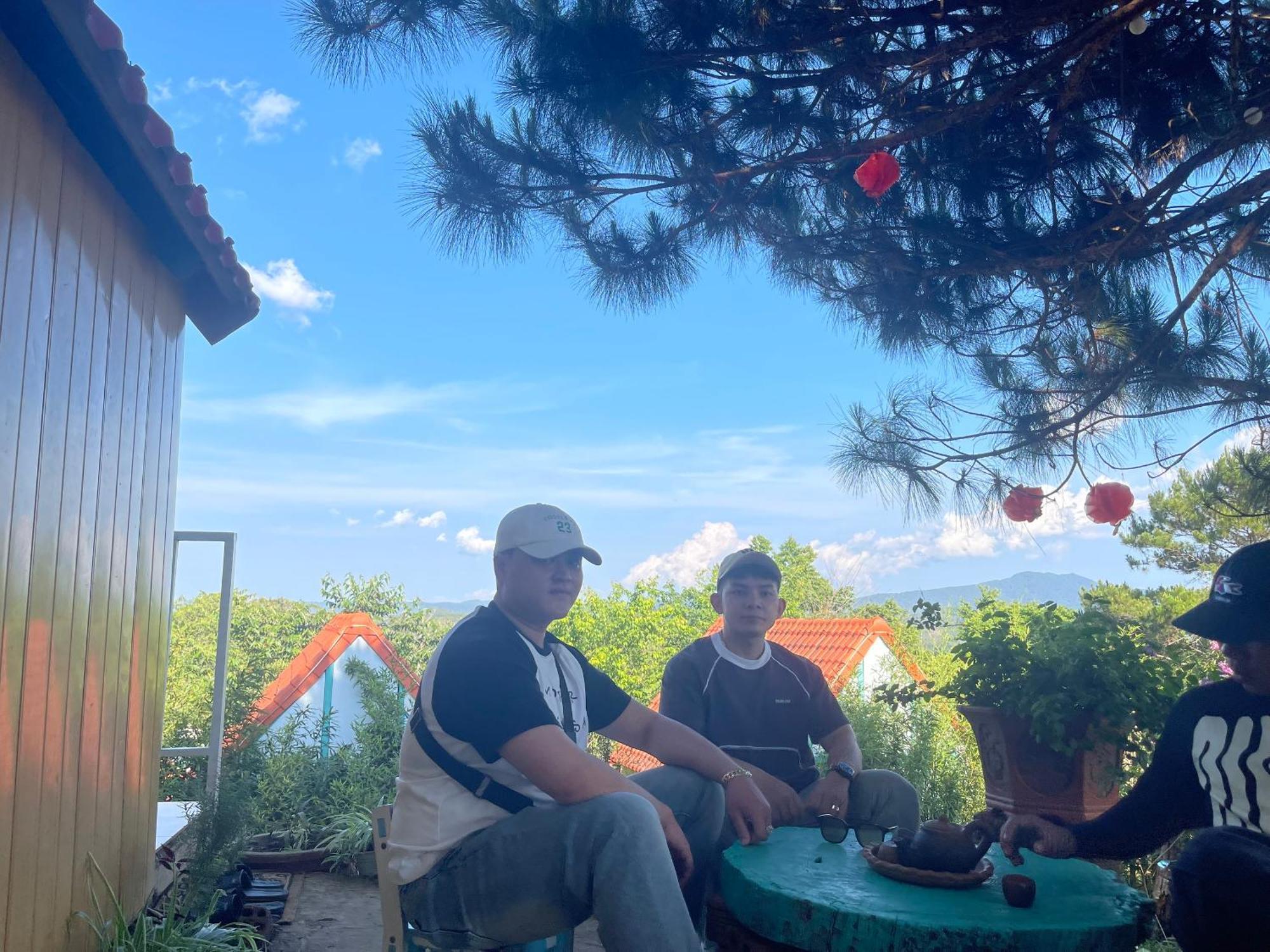Paradiso Măng đen * Kon Von Kla