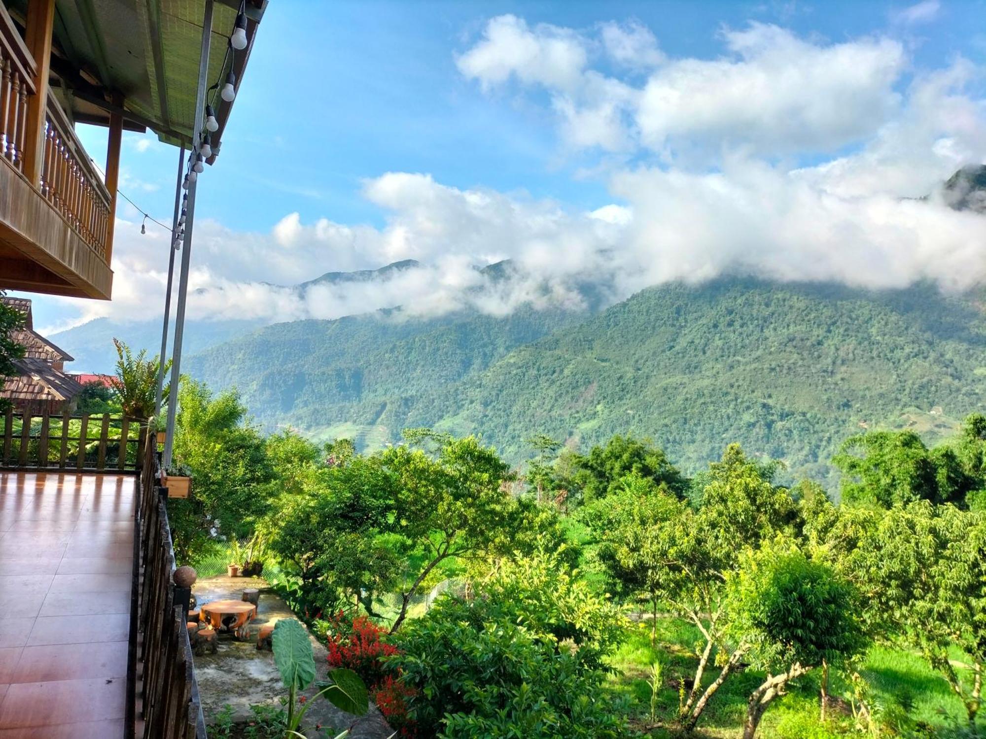 Muong Hoa Hmong *