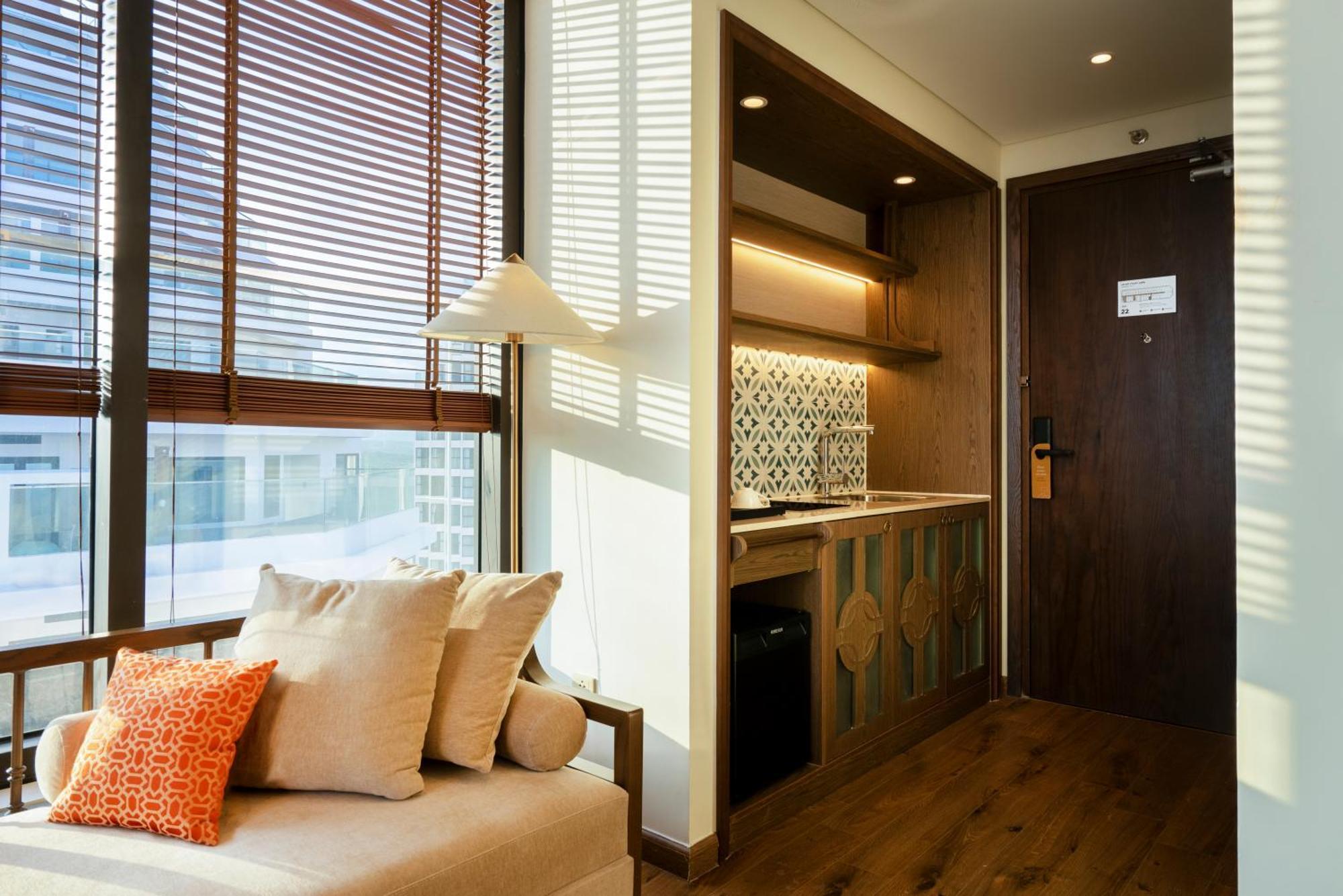Hotel Mandala Cham Bay Mui Ne 5*