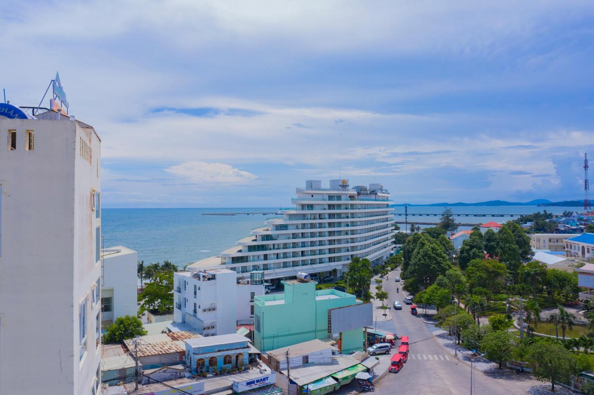 Hotel Lighthouse