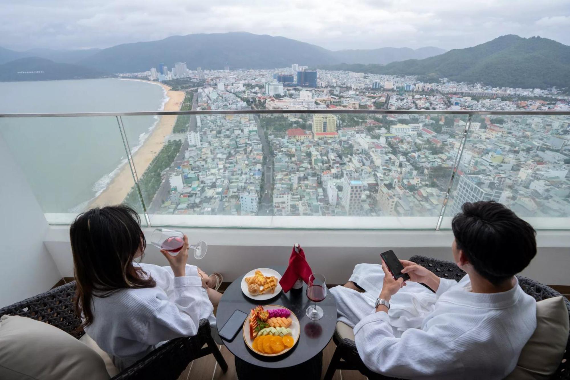 Condotel Tms Hoang Gia View Bien, Toa Nha Cao Nhat *