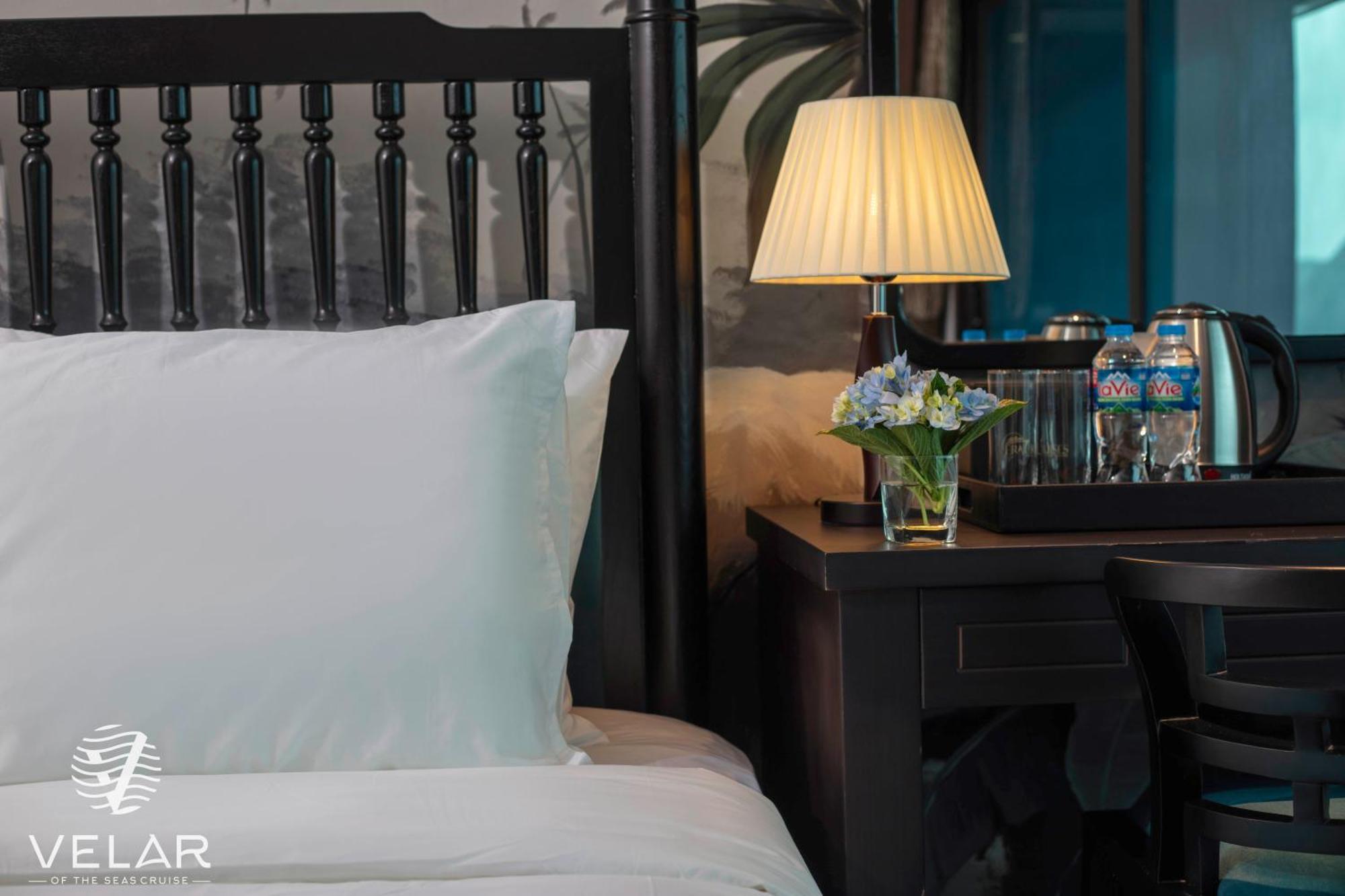 Velar Of The Sea Botel 5*