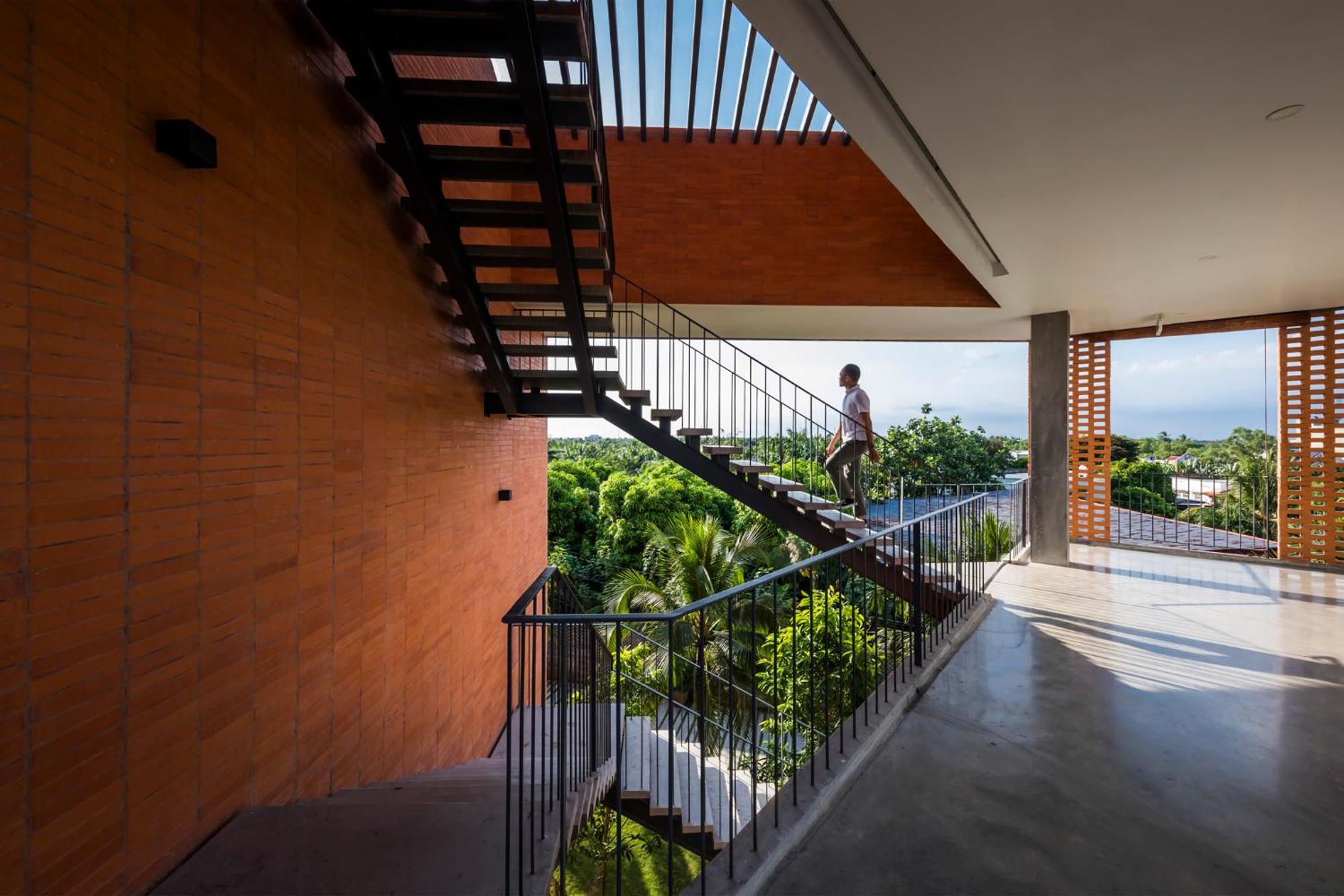 Hotel Khach San Huynh Thao