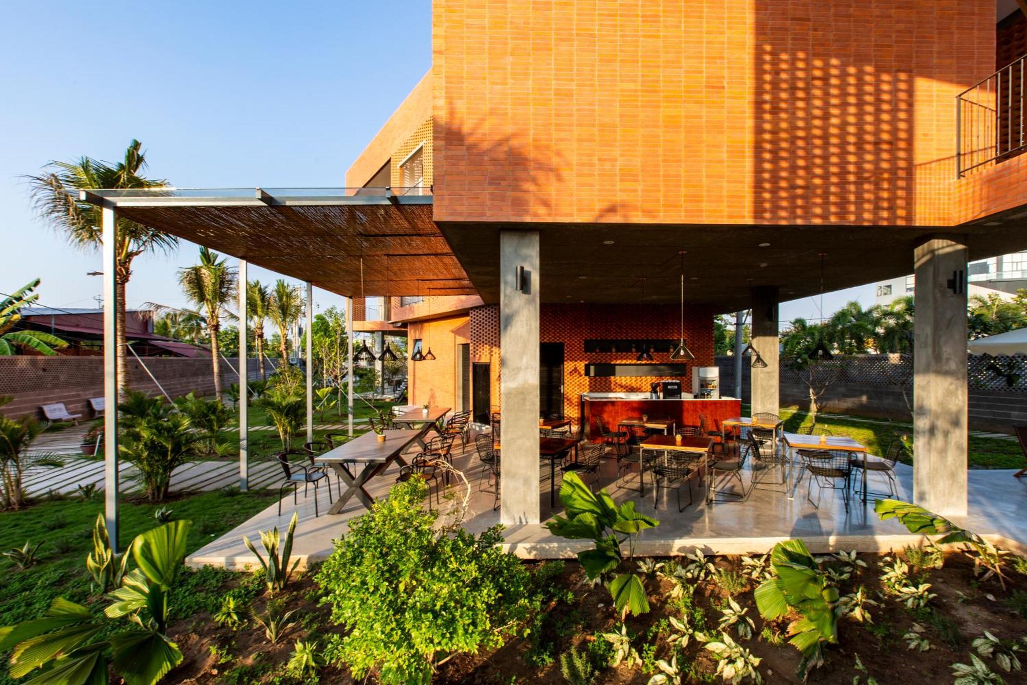 Khach San Huynh Thao Hotel 3*