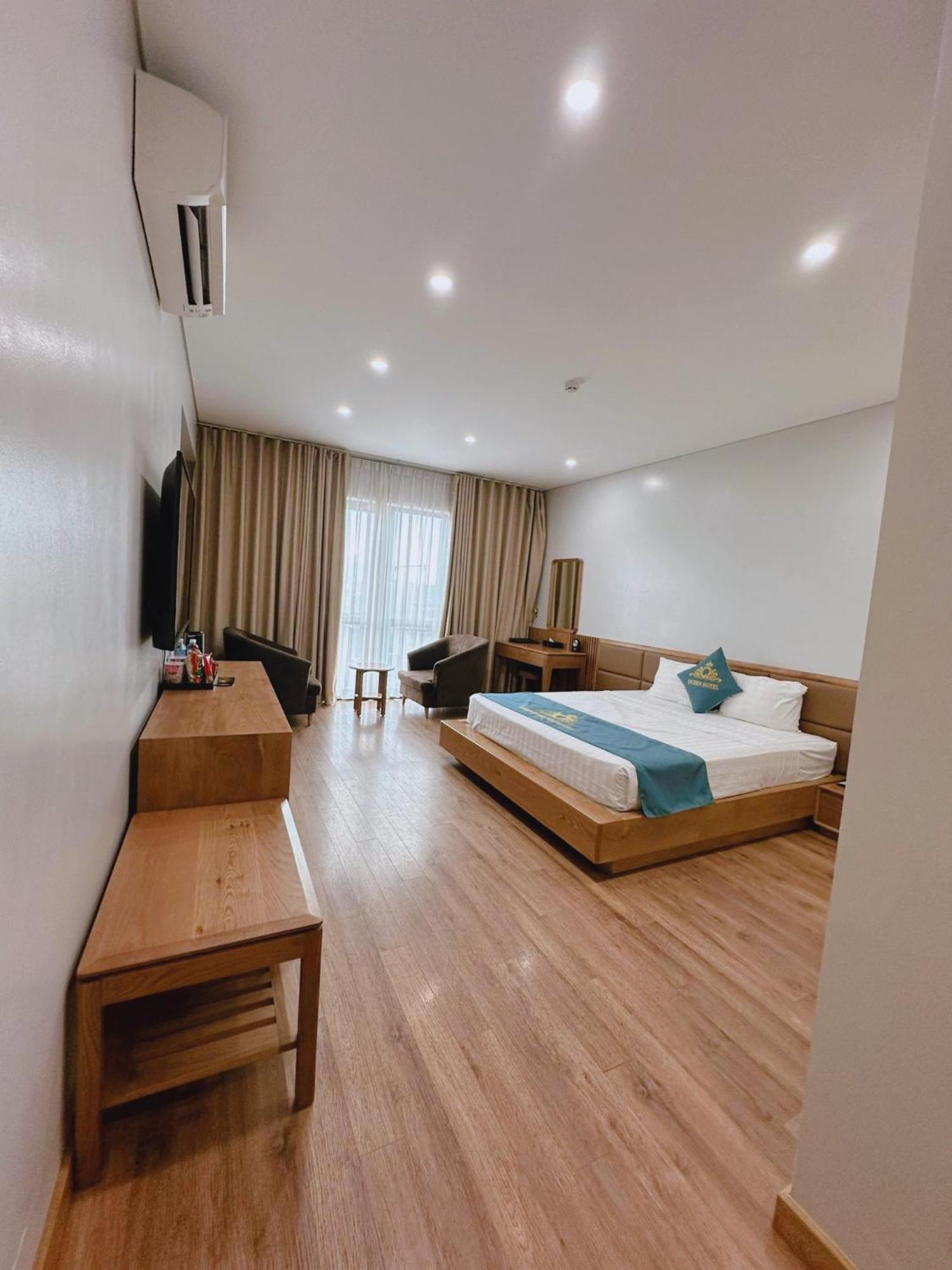 Khách sạn Queen Hoàng Gia 3*